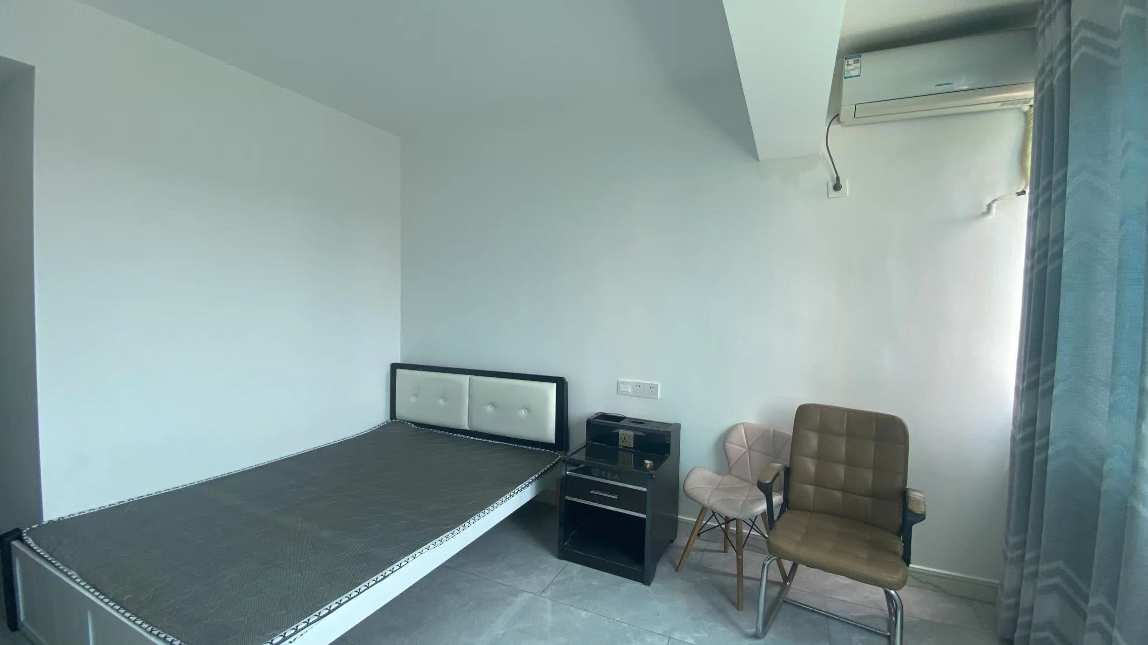 小石桥花苑 1室1厅1卫 30m&sup2;