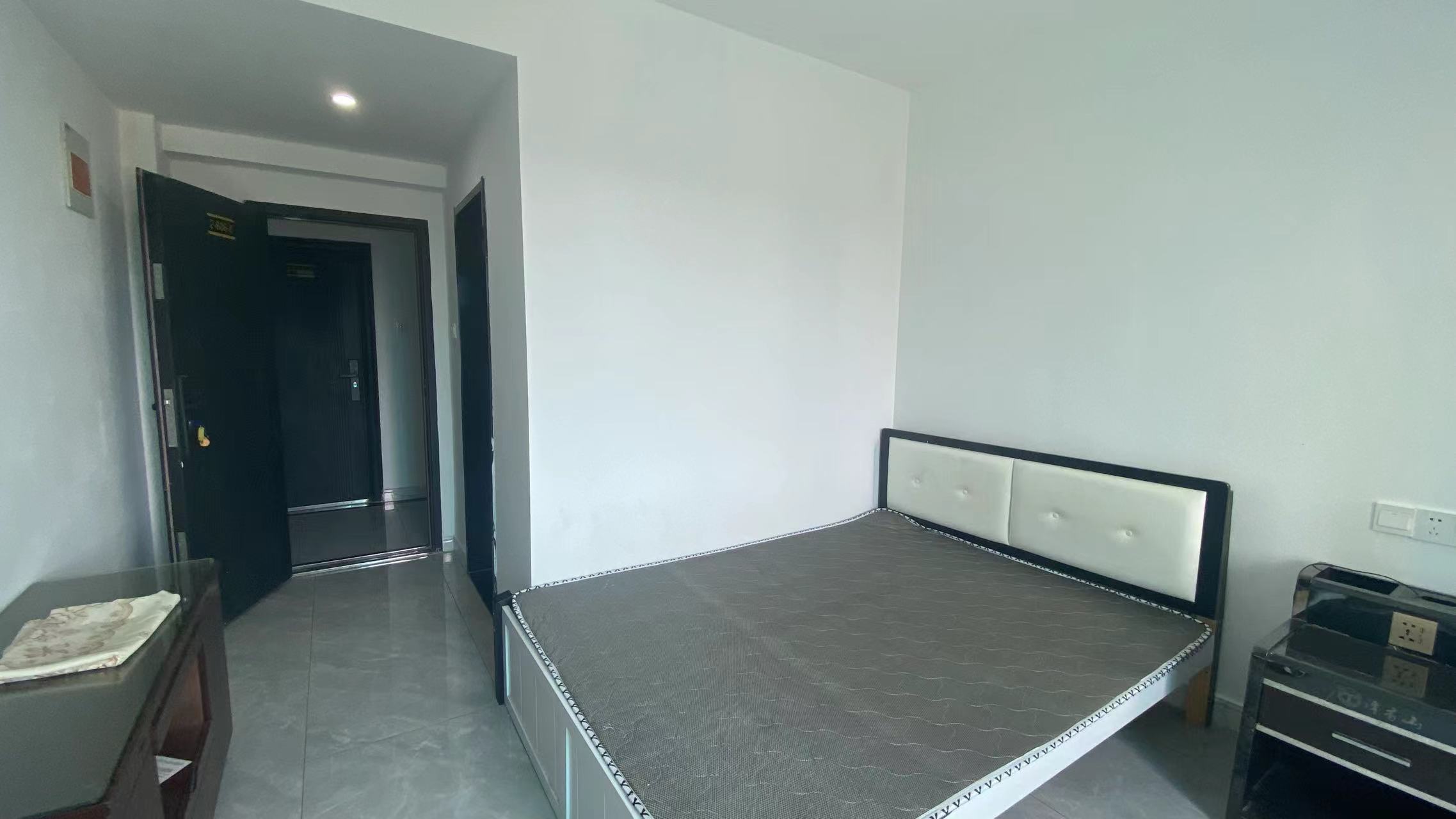 小石桥花苑 1室1厅1卫 30m&sup2;