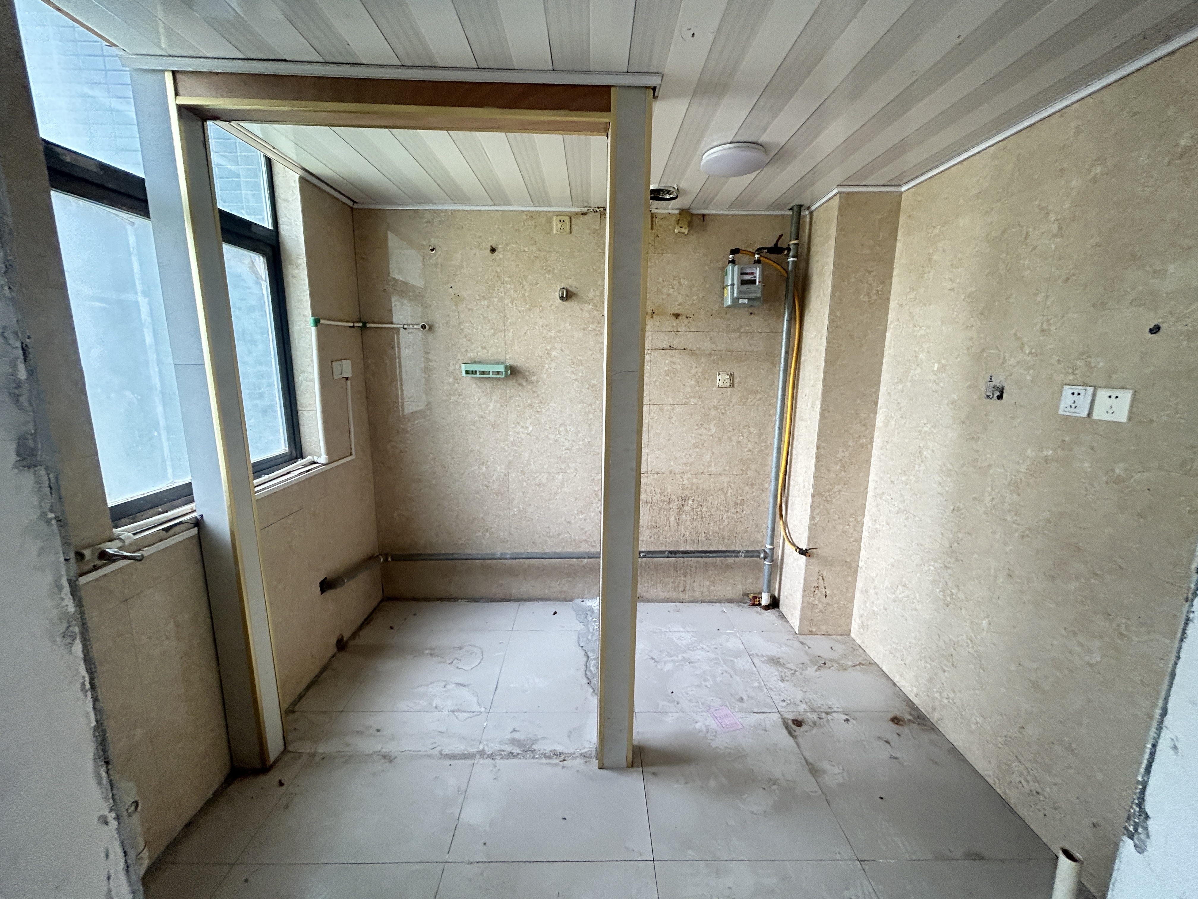 苏建阳光新城 4室2厅2卫 142.00m&sup2;