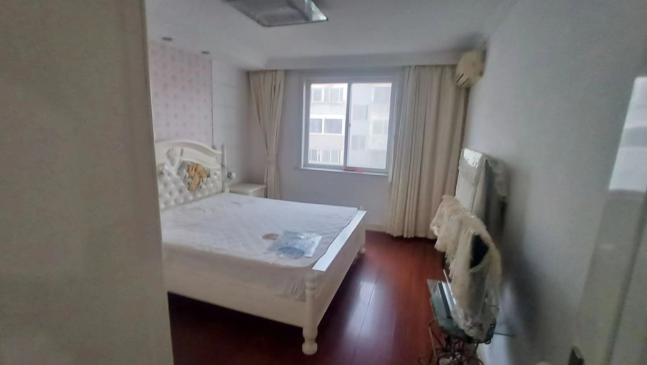 金辉花园 3室2厅1卫 138.00m&sup2;