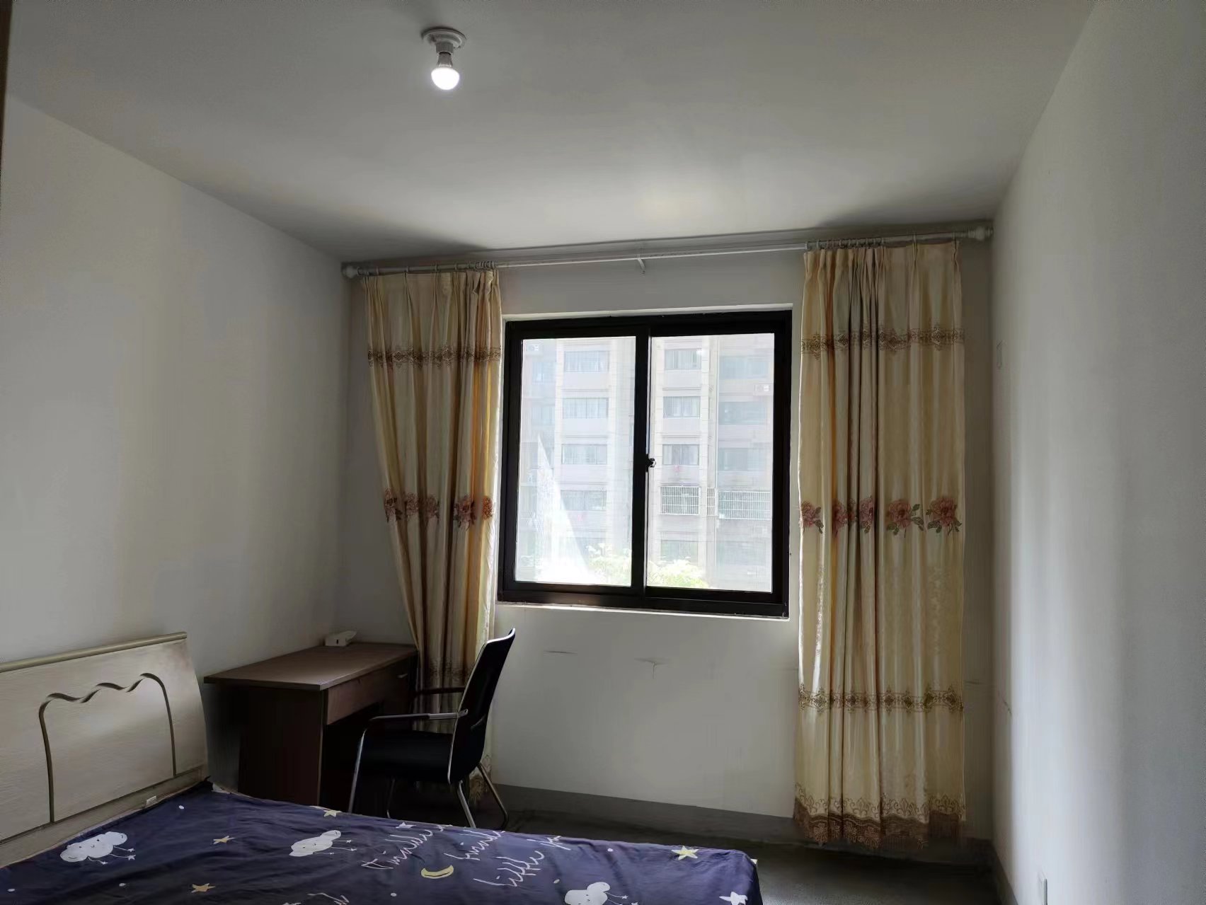 临江家园 3室2厅2卫 126.00m&sup2;
