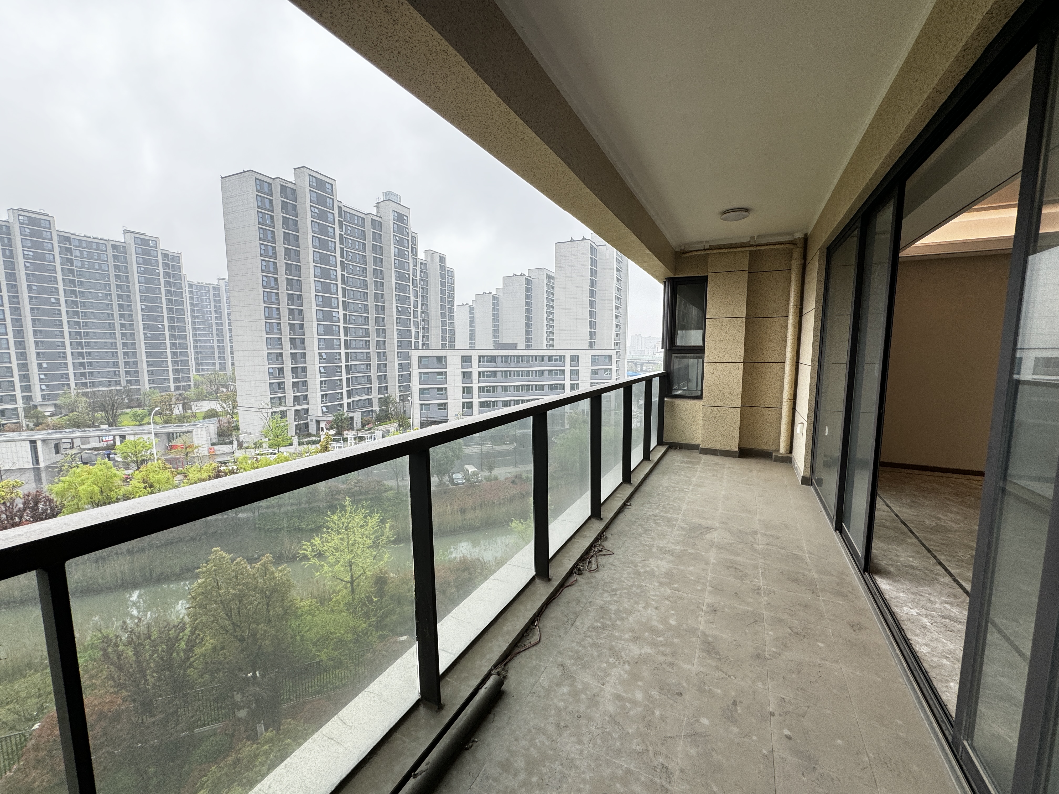 绿城沁园 4室2厅2卫 178m&sup2;