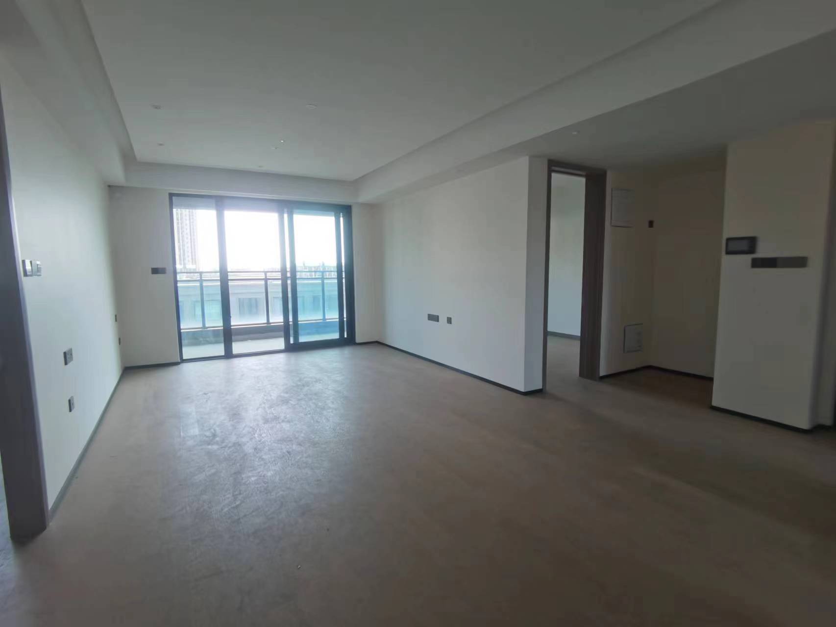 万科翡翠公园 3室2厅2卫 105m&sup2;