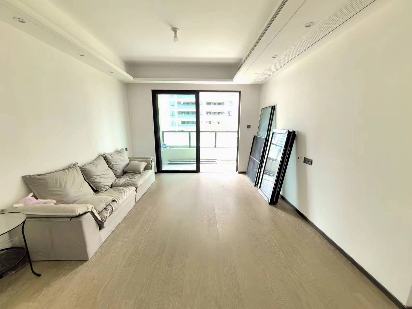 碧桂园公园星荟 3室2厅1卫 102m&sup2;