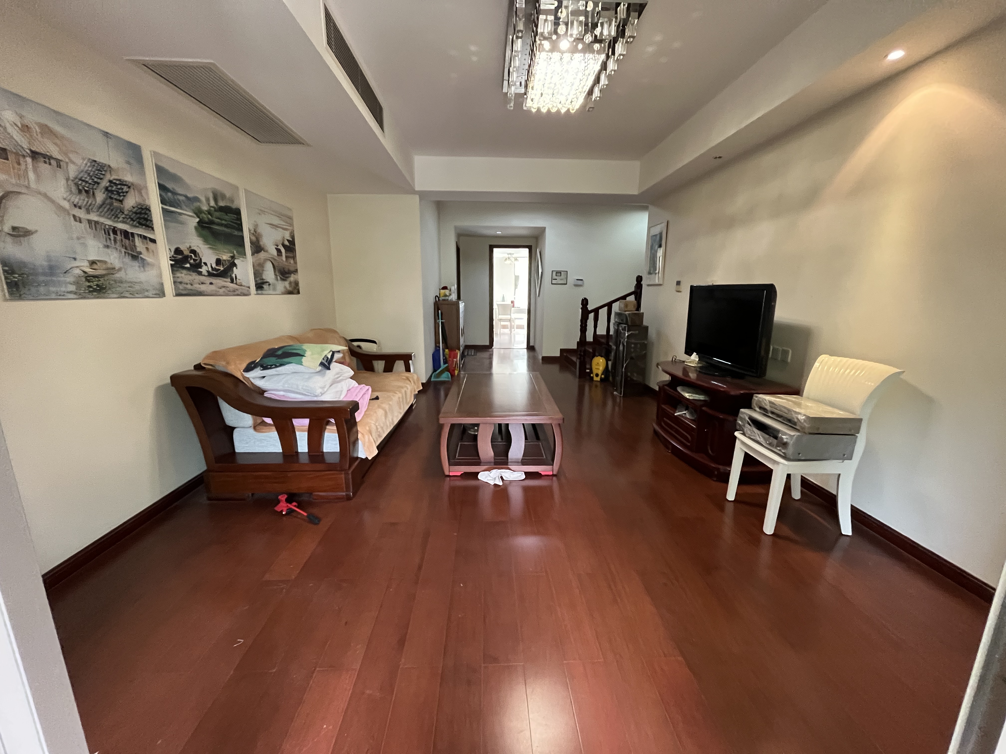 优山美地花园北区 3室2厅2卫 144m&sup2;