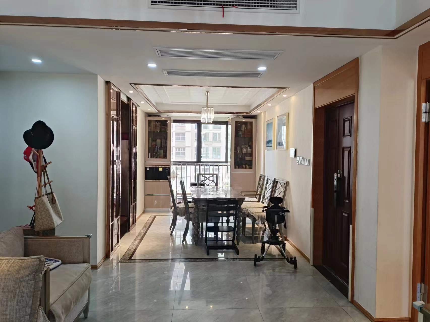 中南世纪花城三期 4室2厅2卫 144m&sup2;