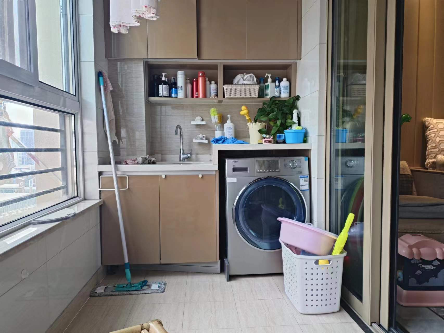 中南世纪花城三期 4室2厅2卫 144m&sup2;