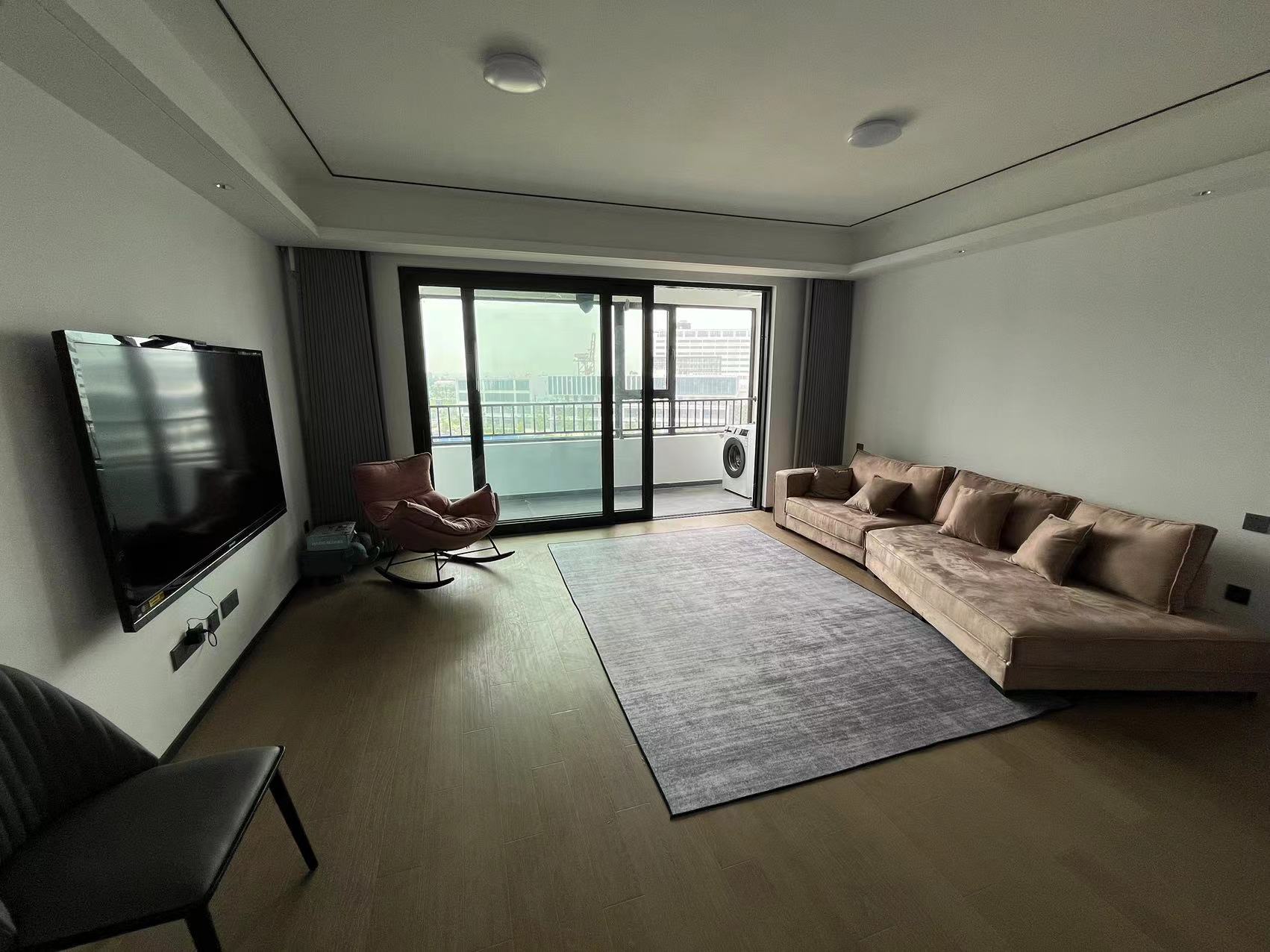 滨江道静园 3室2厅2卫 125m&sup2;