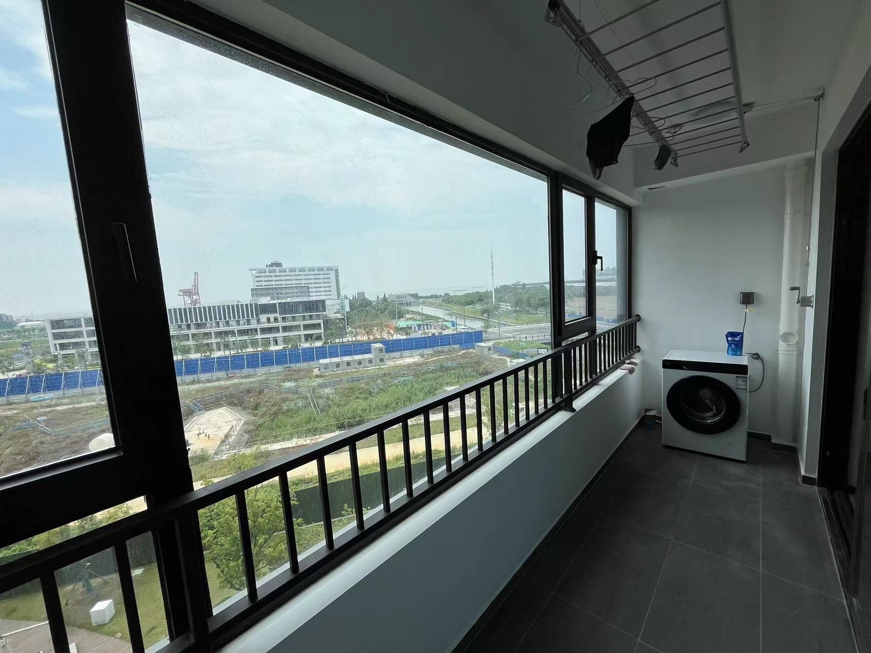 滨江道静园 3室2厅2卫 125m&sup2;