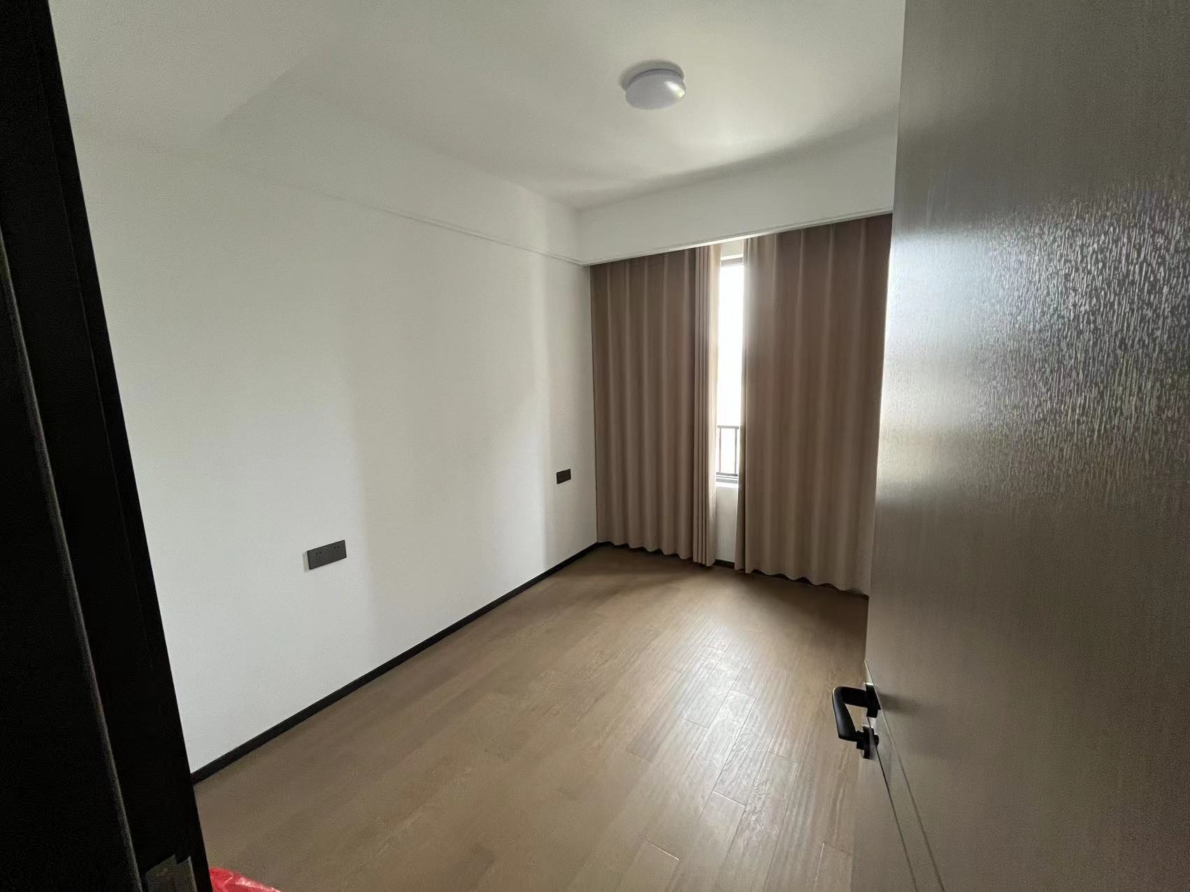 滨江道静园 3室2厅2卫 125m&sup2;