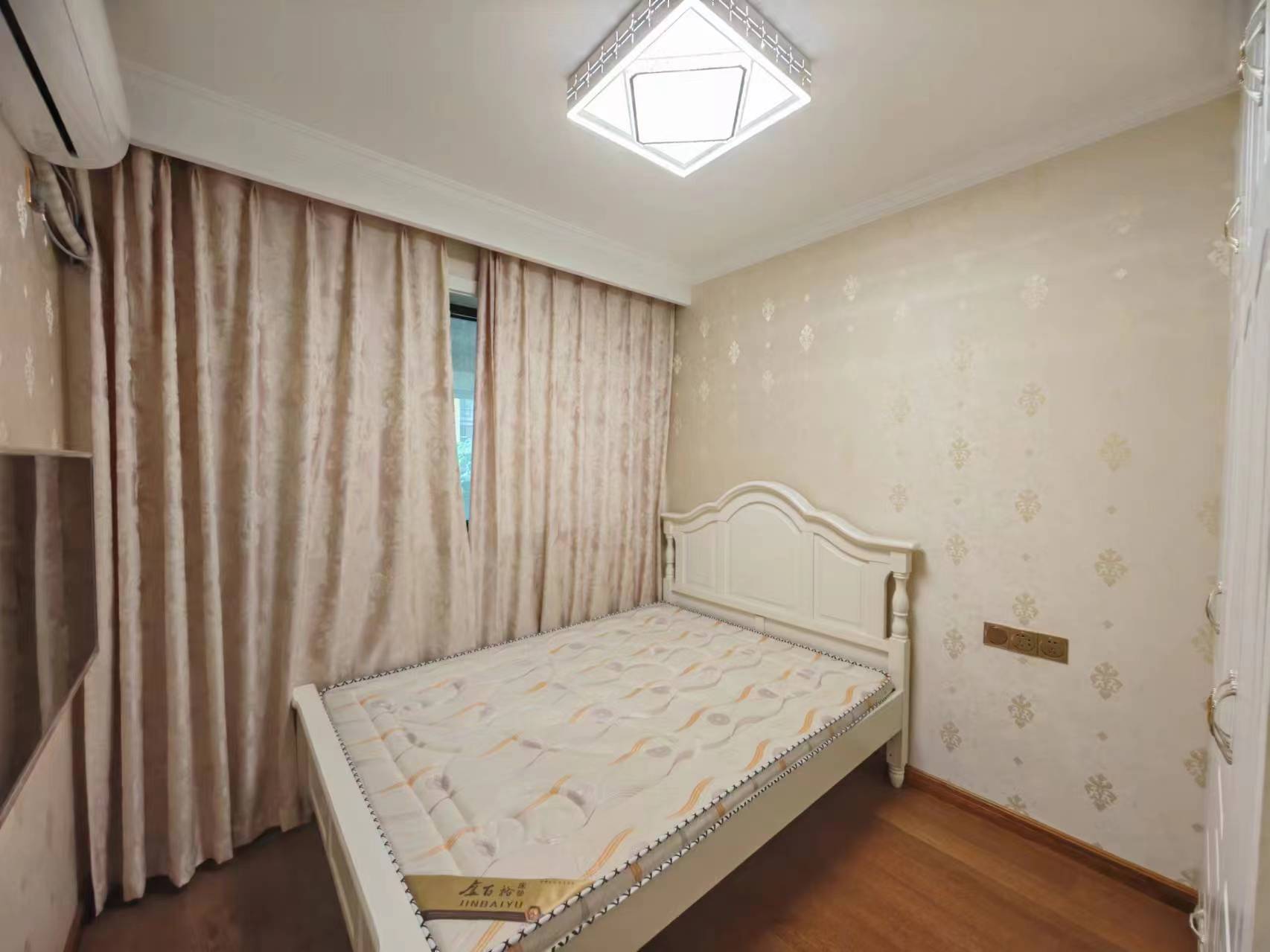 新城香溢紫郡 3室2厅1卫 97m&sup2;