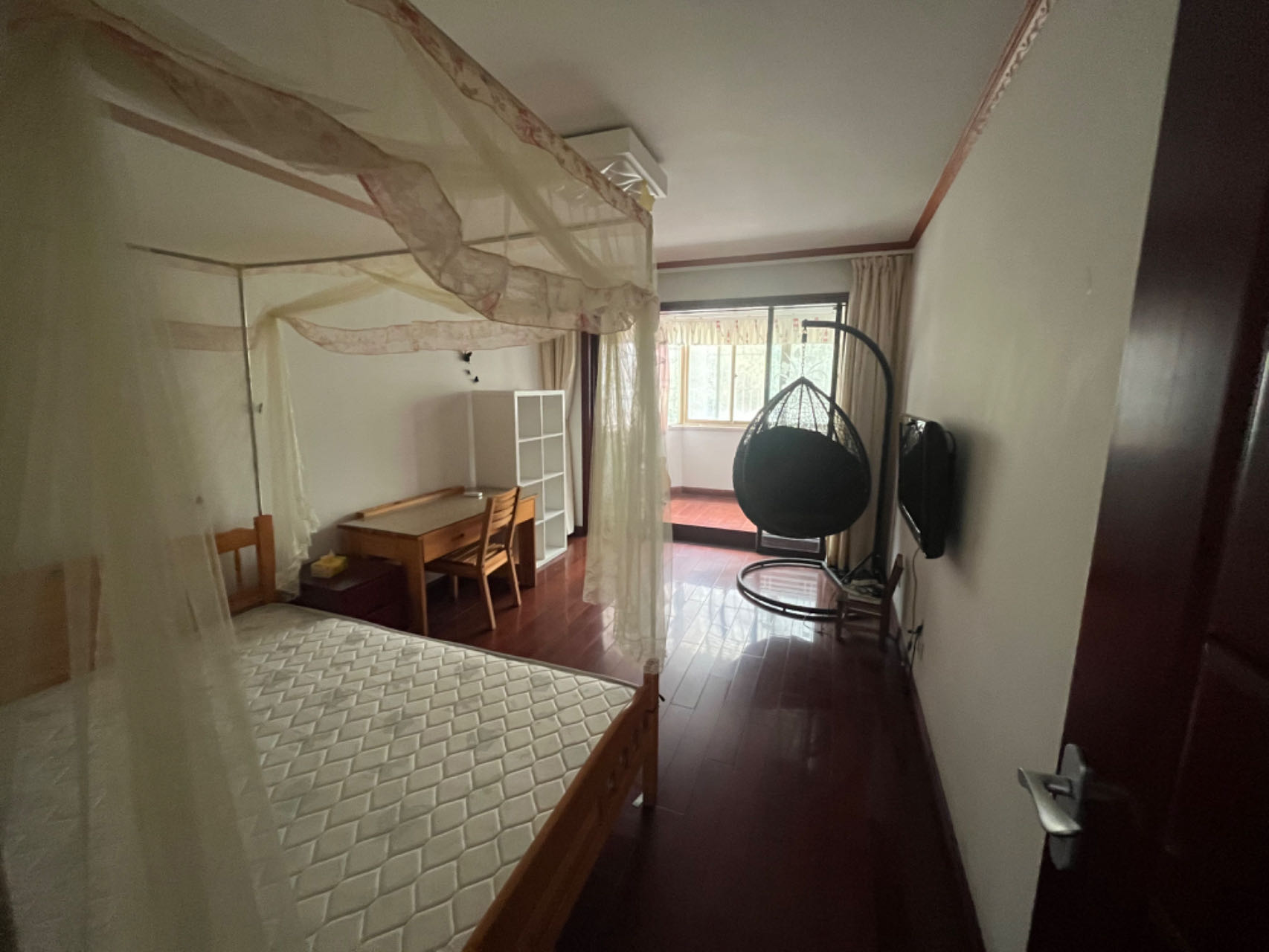 天都花苑 4室2厅1卫 139.00m&sup2;