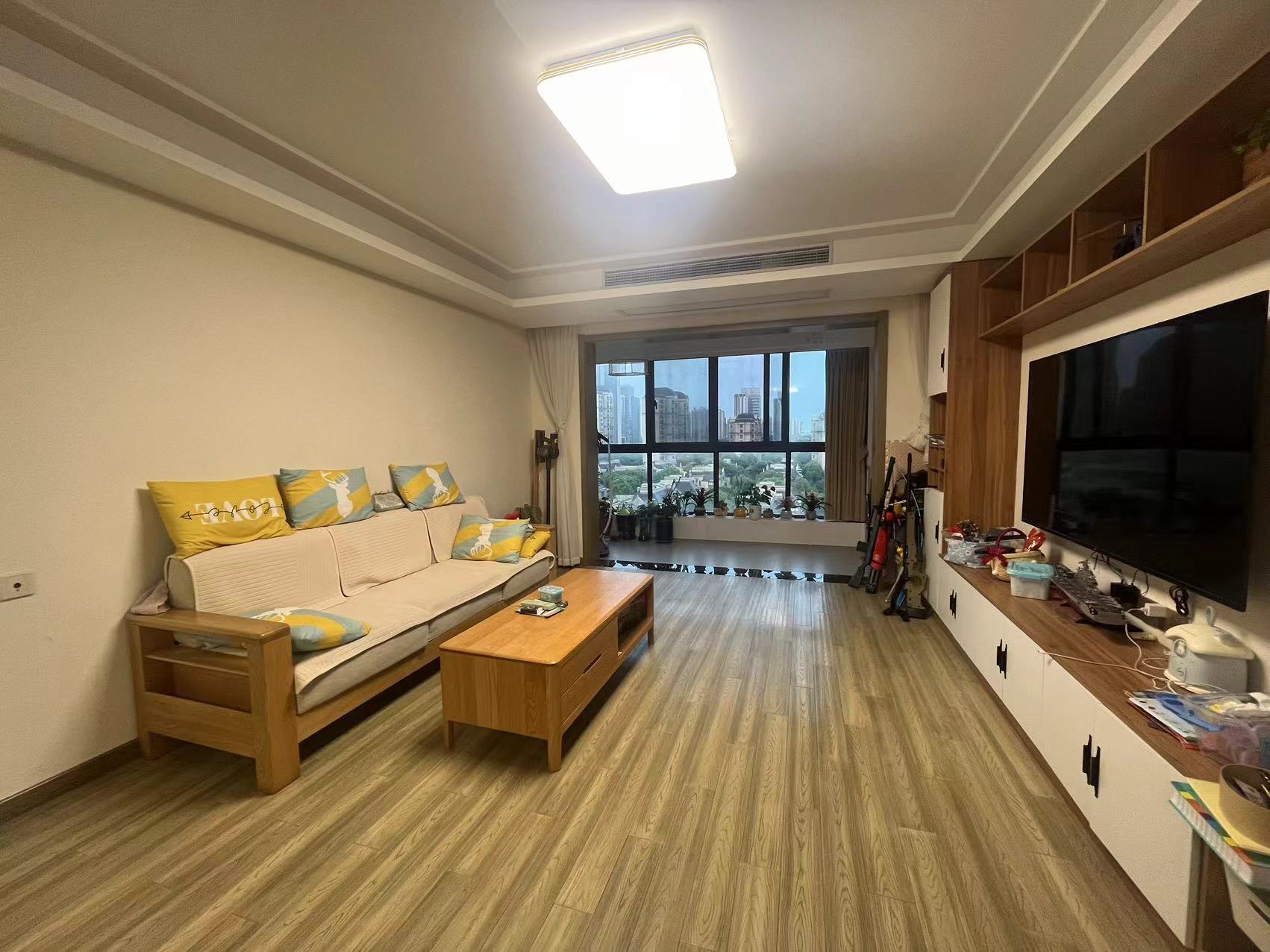 南通橡树湾 4室2厅2卫 166m&sup2;