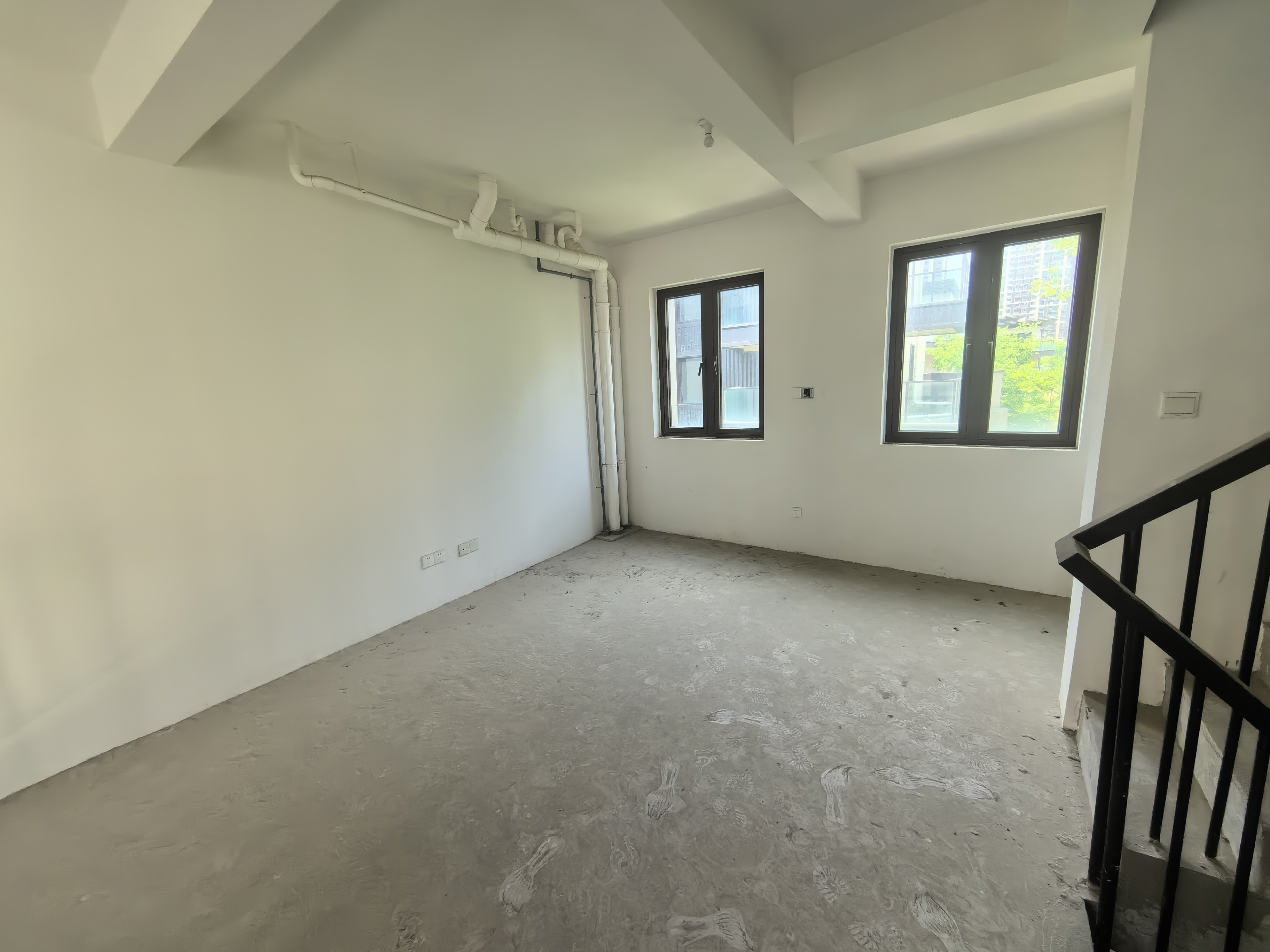 云樾东方 3室2厅3卫 159.00m²