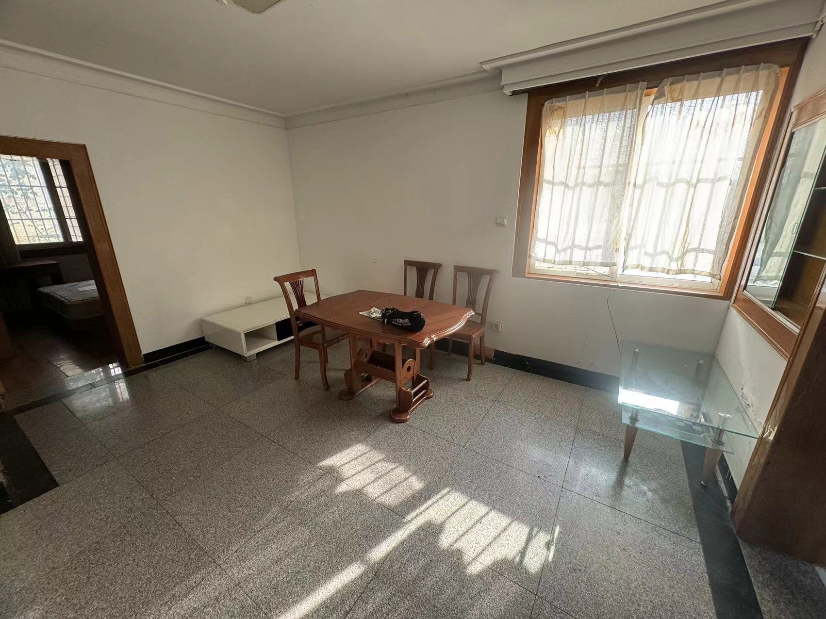 濠东路51号小区 2室1厅1卫 73m²