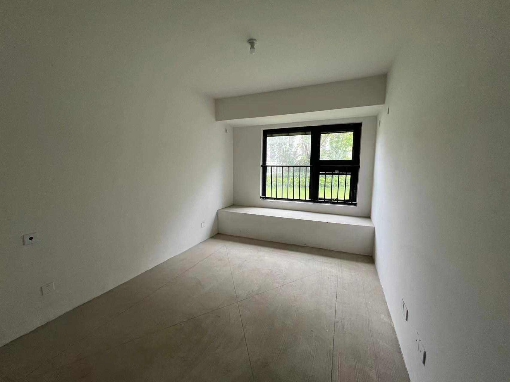 东时区 3室2厅2卫 96.00m&sup2;