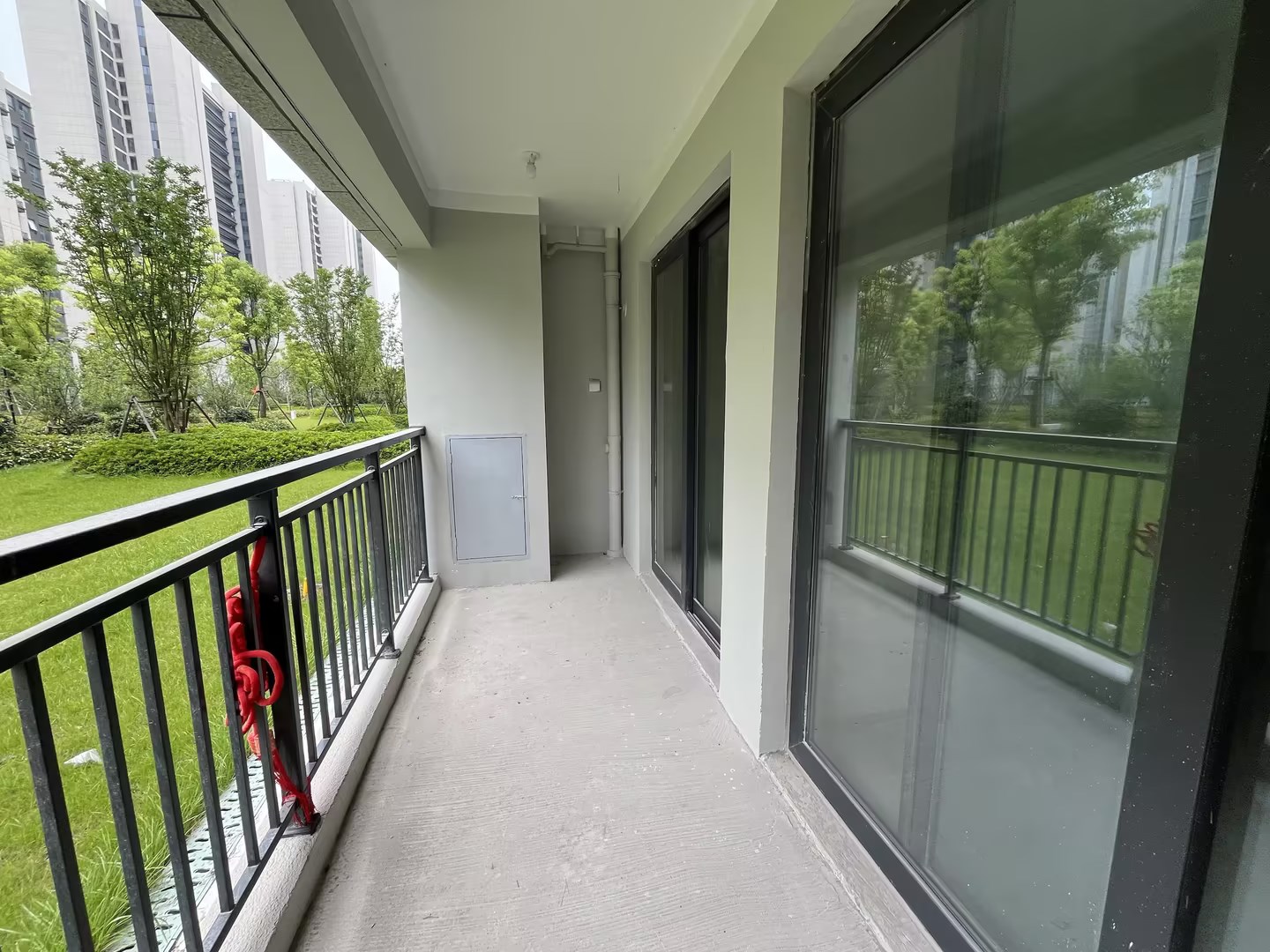 东时区 3室2厅2卫 96.00m&sup2;