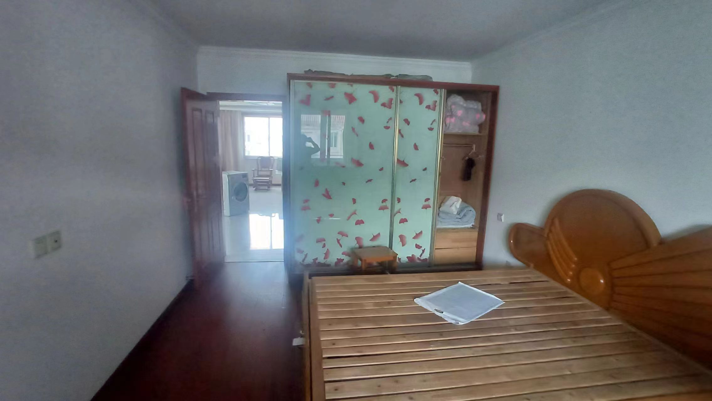 金辉花园 6室2厅2卫 142m&sup2;