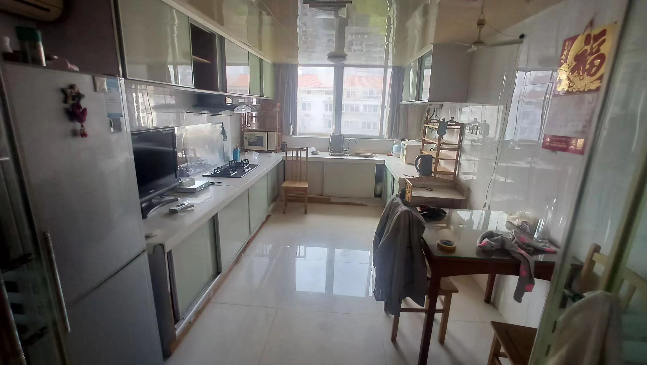 金辉花园 6室2厅2卫 142m&sup2;