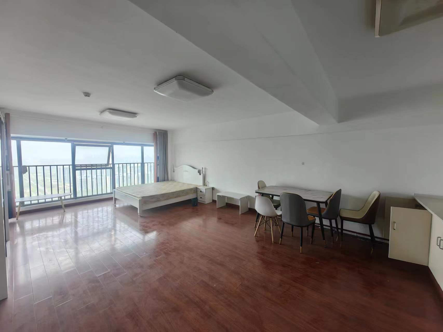 天空之城 1室1厅1卫 40m&sup2;