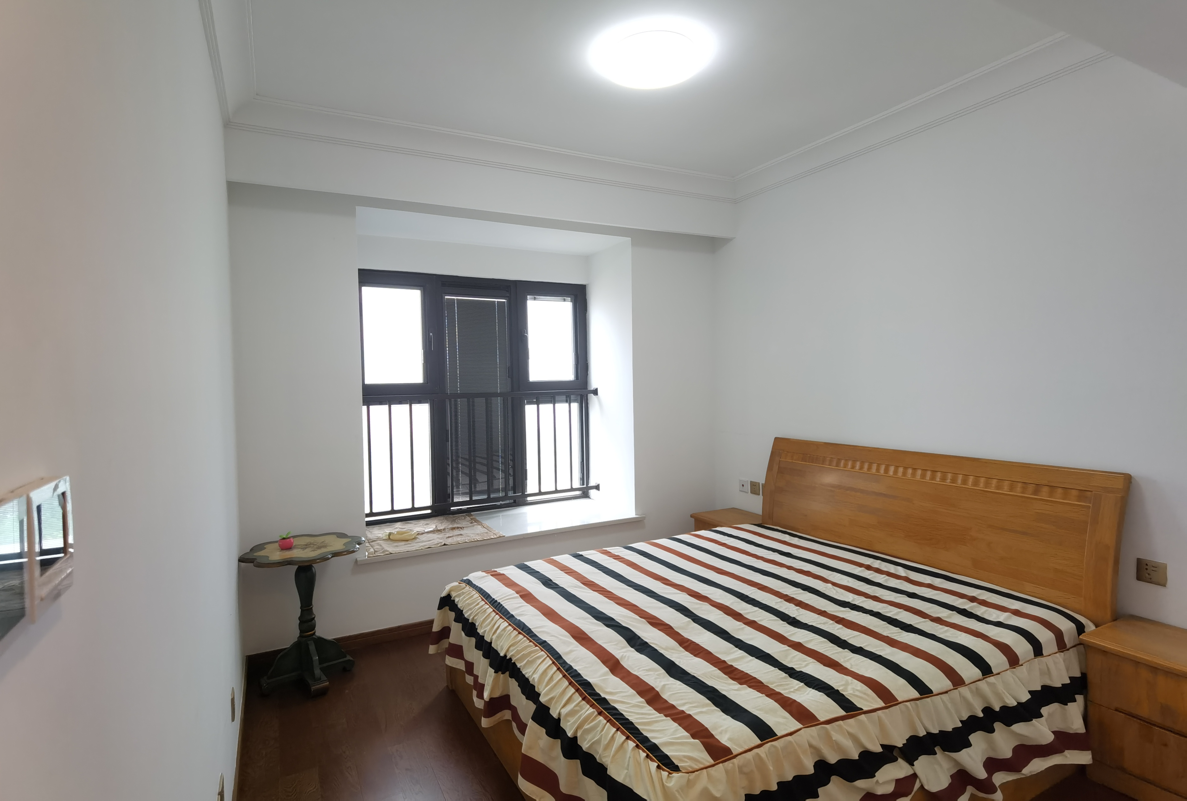 雍华府 3室2厅2卫 98.59m&sup2;