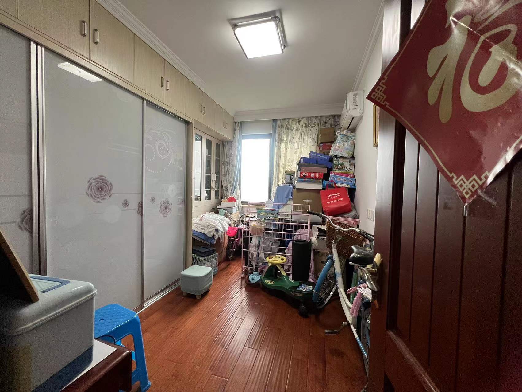 帝奥世伦名郡 3室2厅1卫 125m²