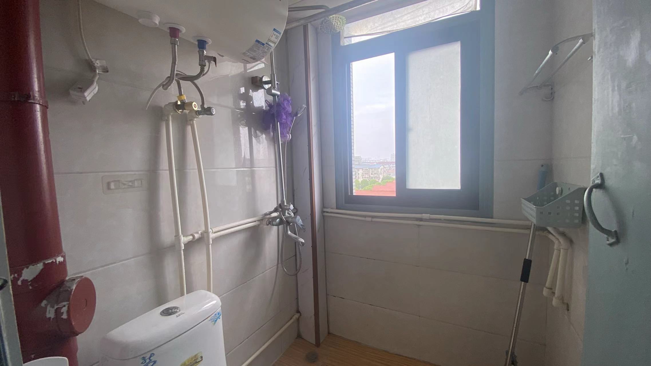 文峰花苑 3室1厅1卫 70.00m&sup2;