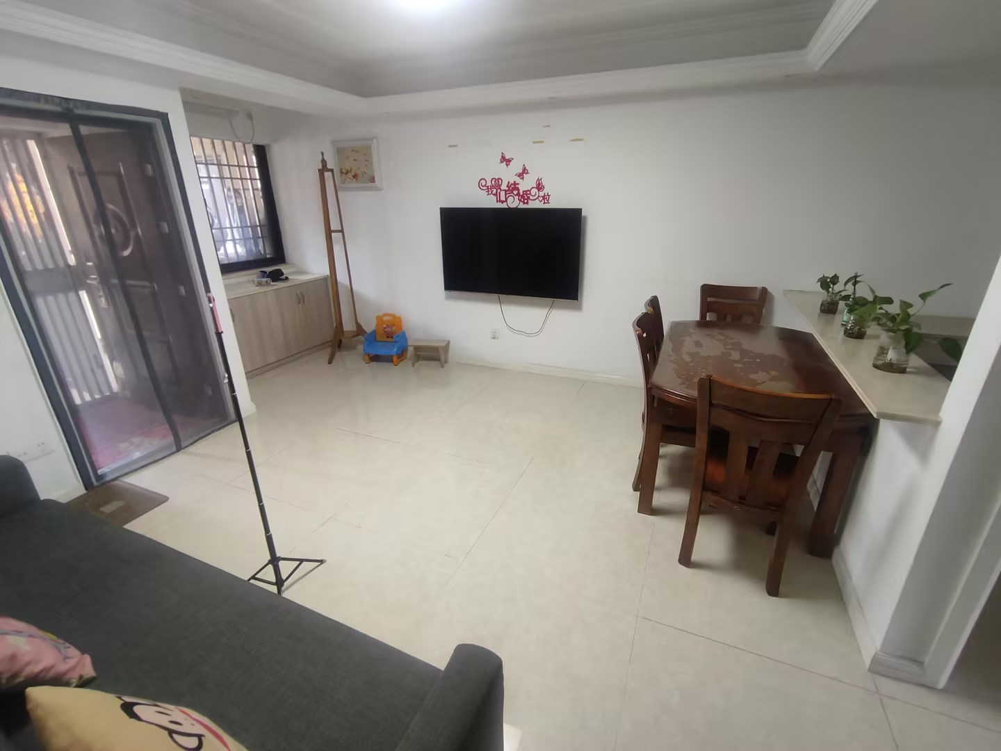 汇富花苑 1室1厅1卫 75m²