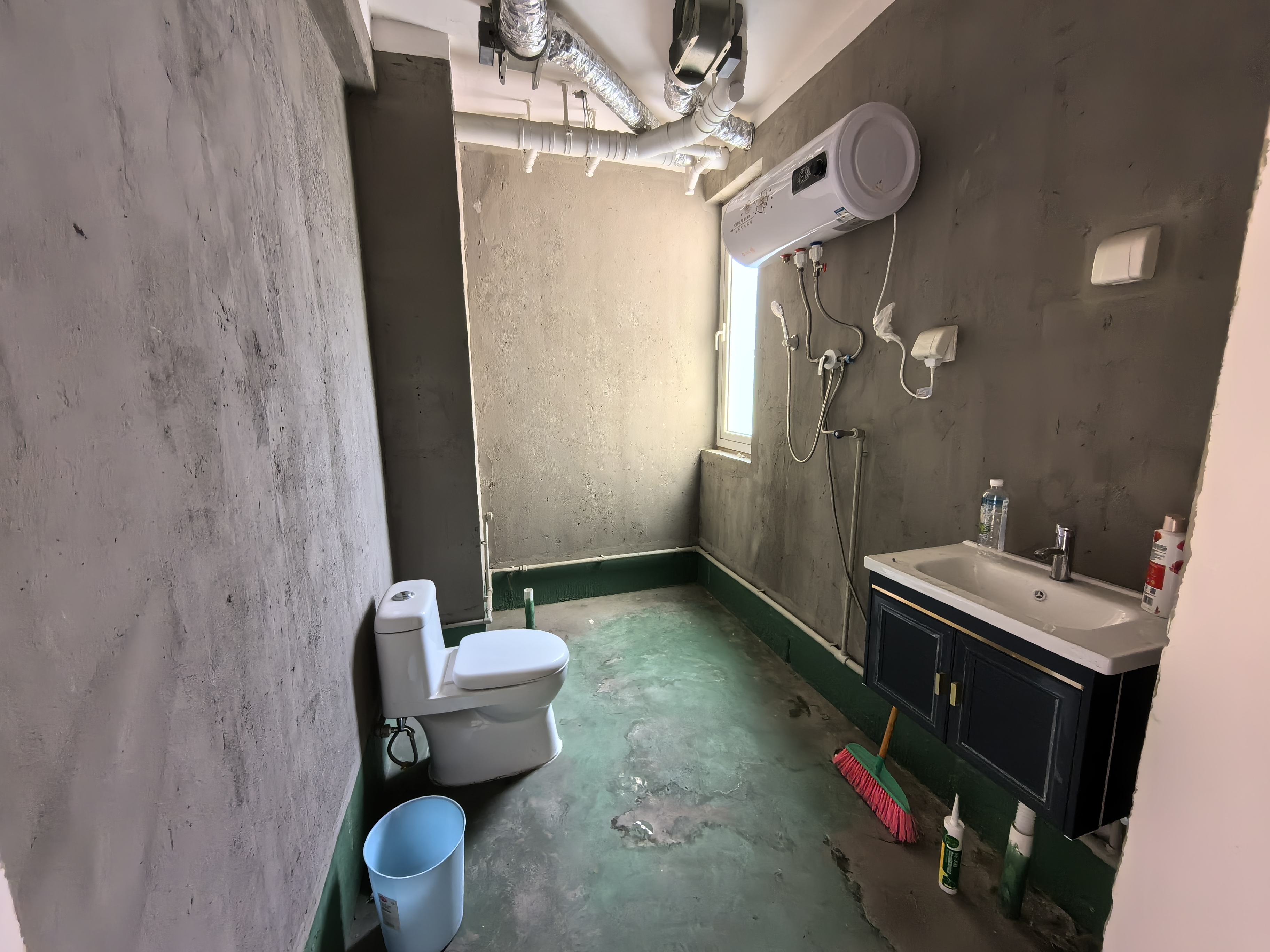 军山花园 4室2厅3卫 235.00m&sup2;