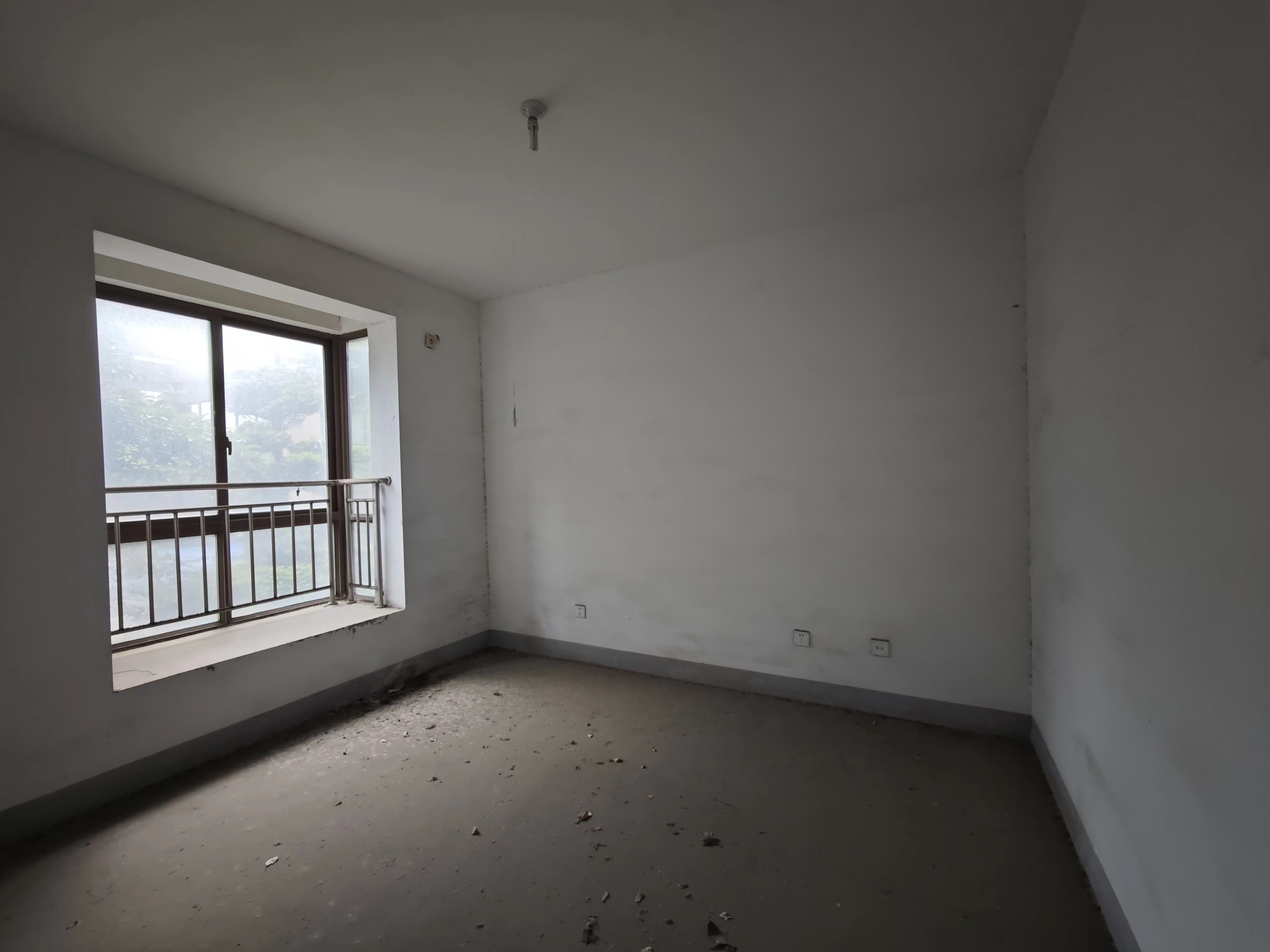 山景水岸 3室2厅2卫 142m&sup2;