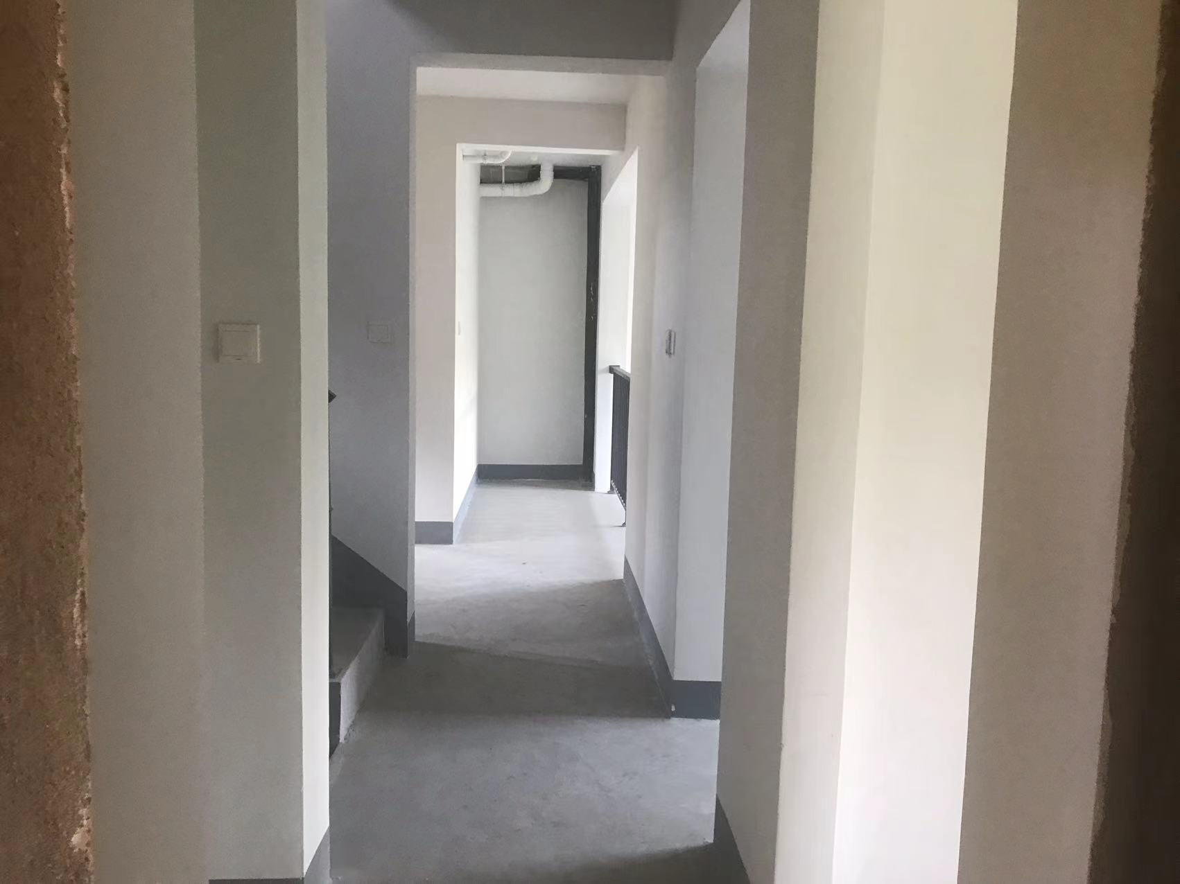龙湖天宸源著 5室2厅3卫 202.42m&sup2;