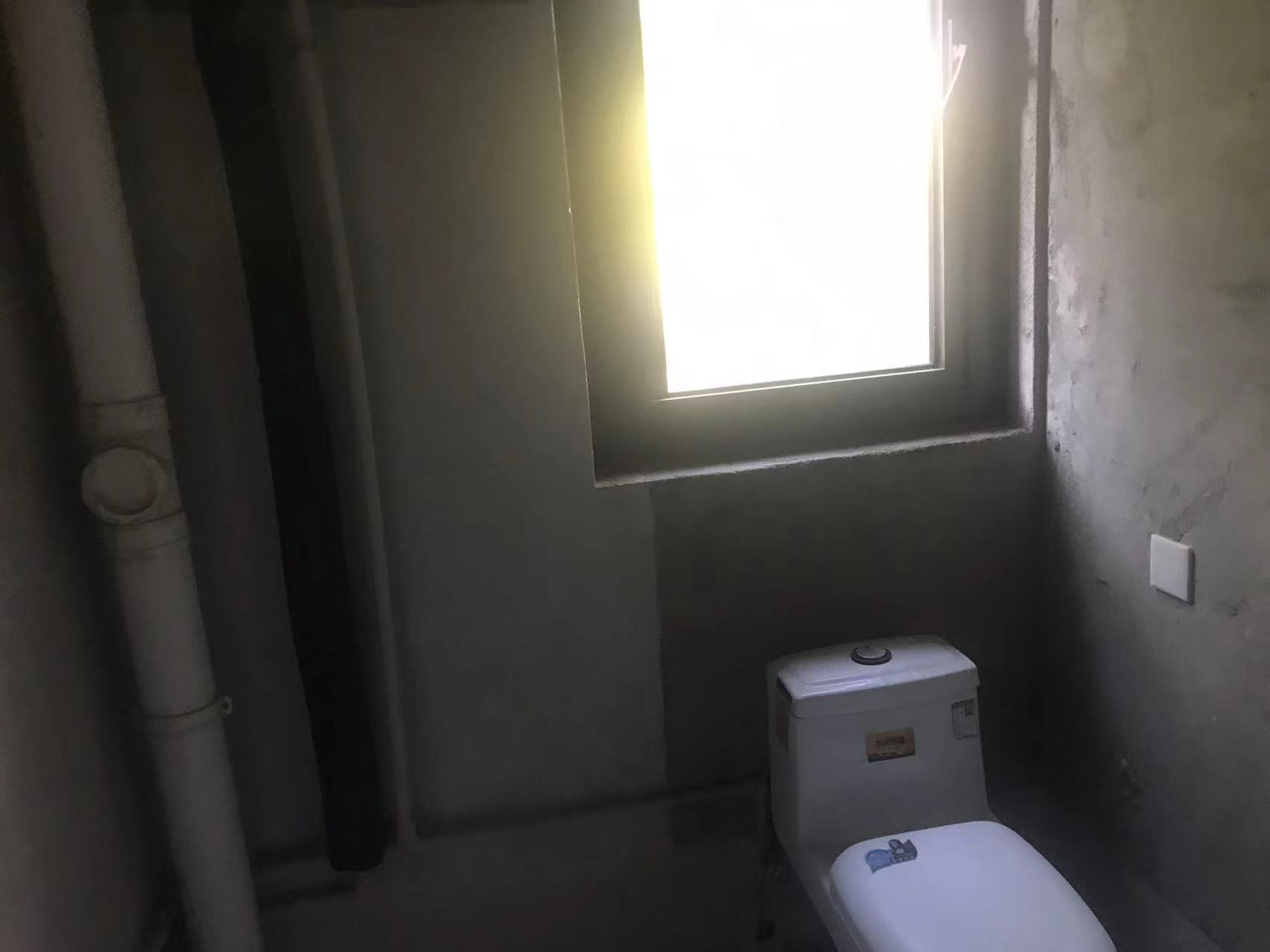 龙湖天宸源著 5室2厅3卫 202.42m&sup2;