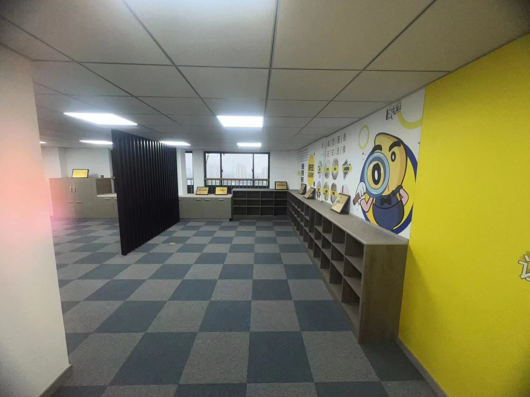 鸿运大厦 室厅卫 180m&sup2;
