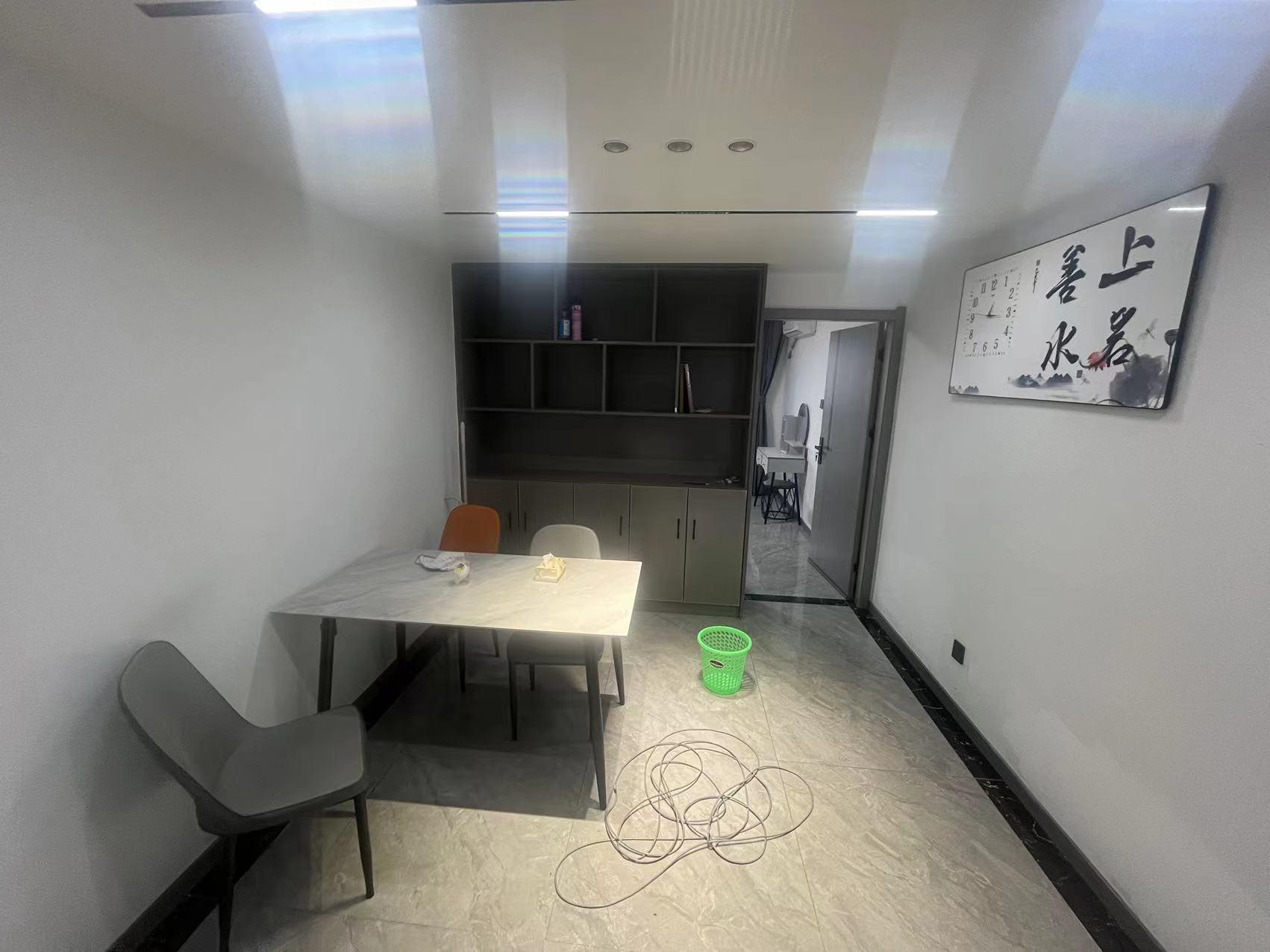 紫东花苑 3室1厅1卫 95m&sup2;