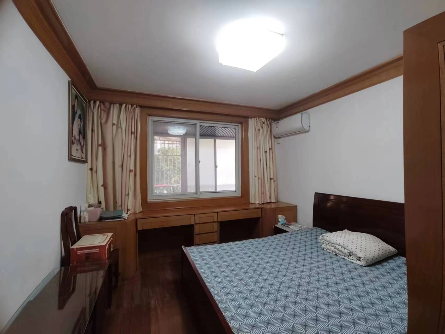 光明东村一期 4室2厅2卫 165.31m&sup2;