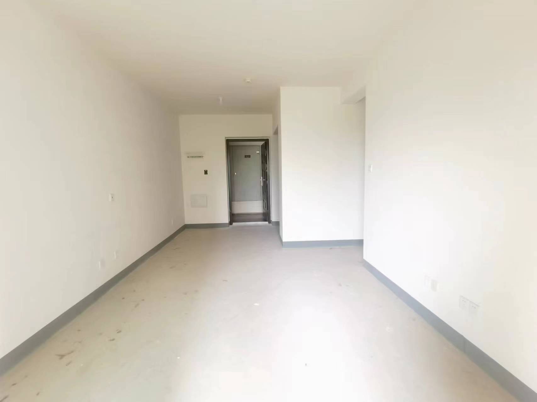 绿地新里城 3室2厅1卫 89.99m²