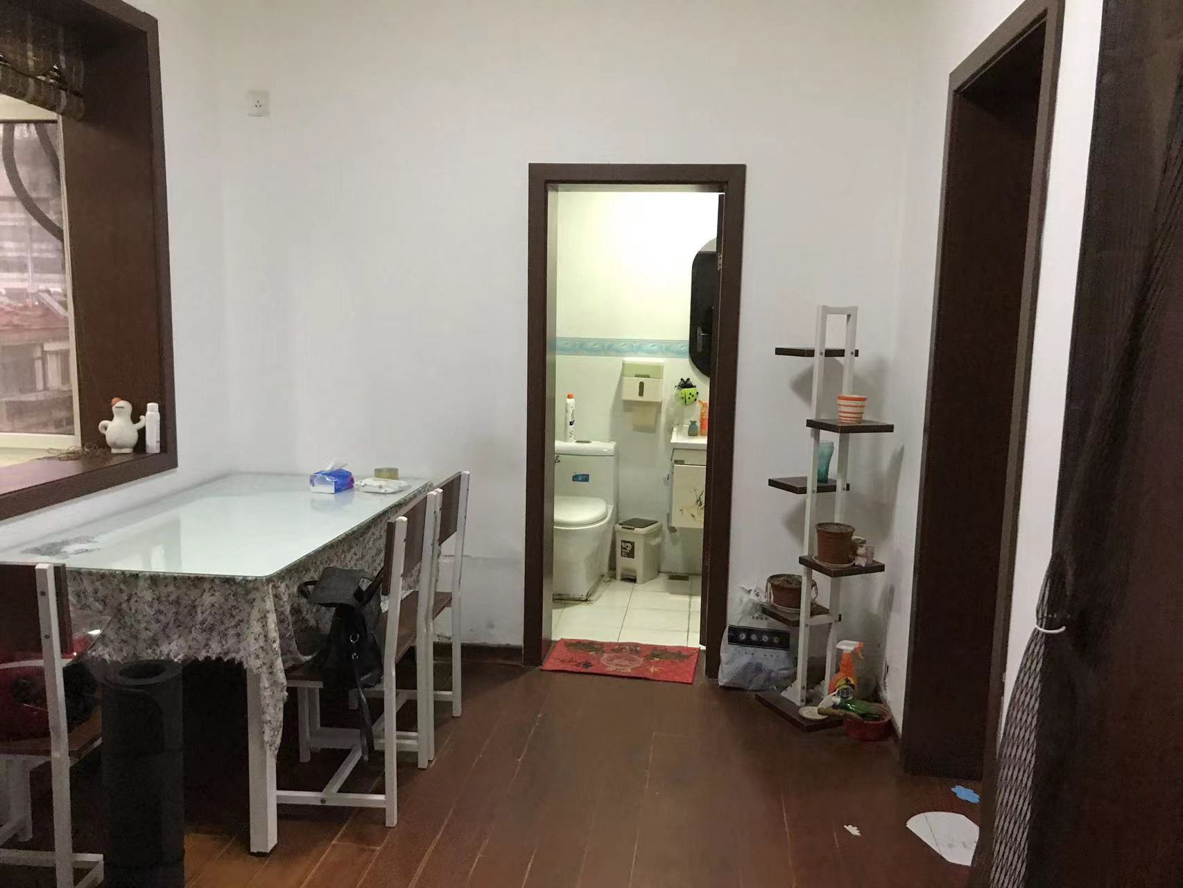 新建路新村 2室1厅1卫 65m&sup2;