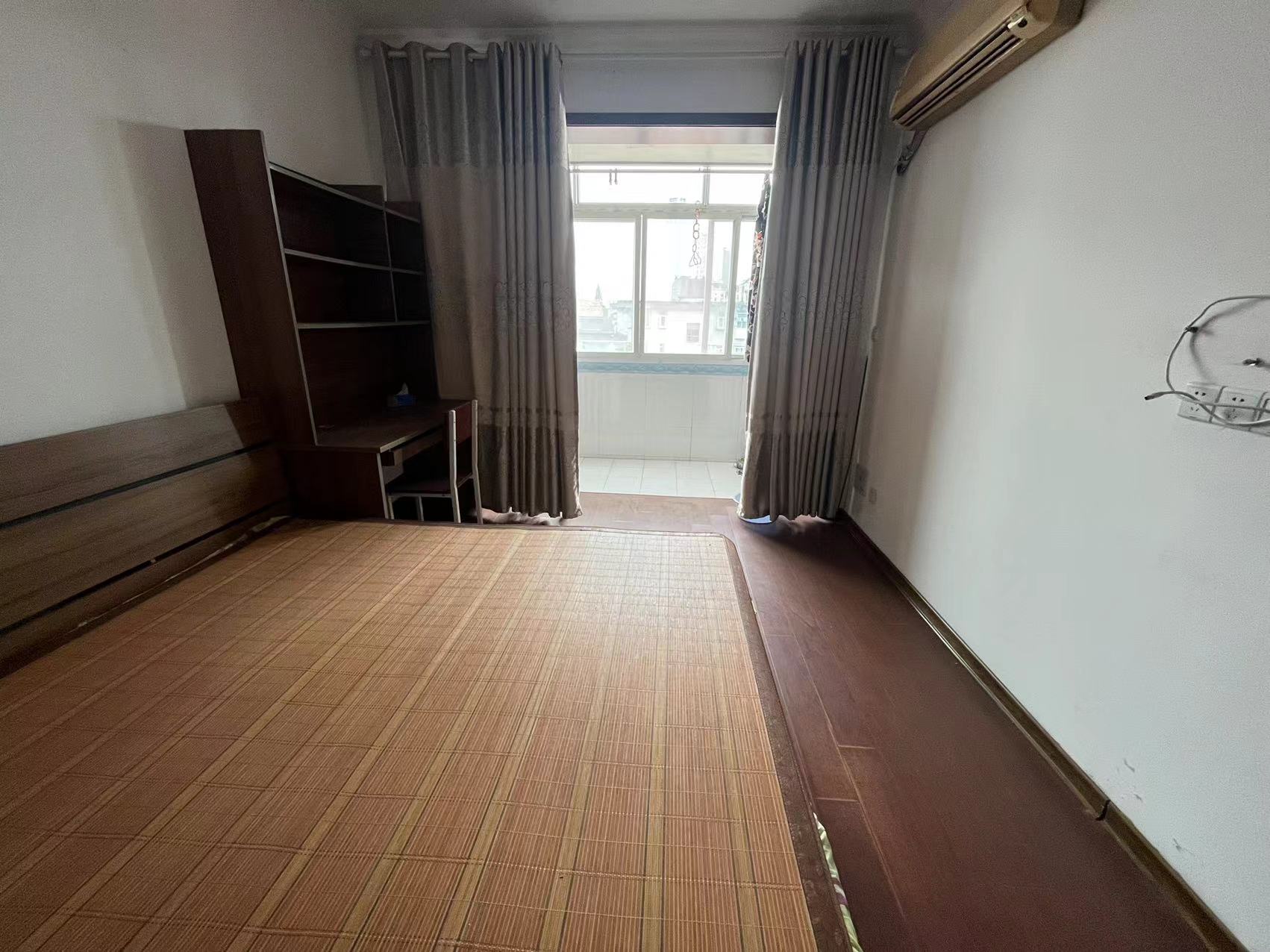 新建路新村 2室1厅1卫 65m&sup2;