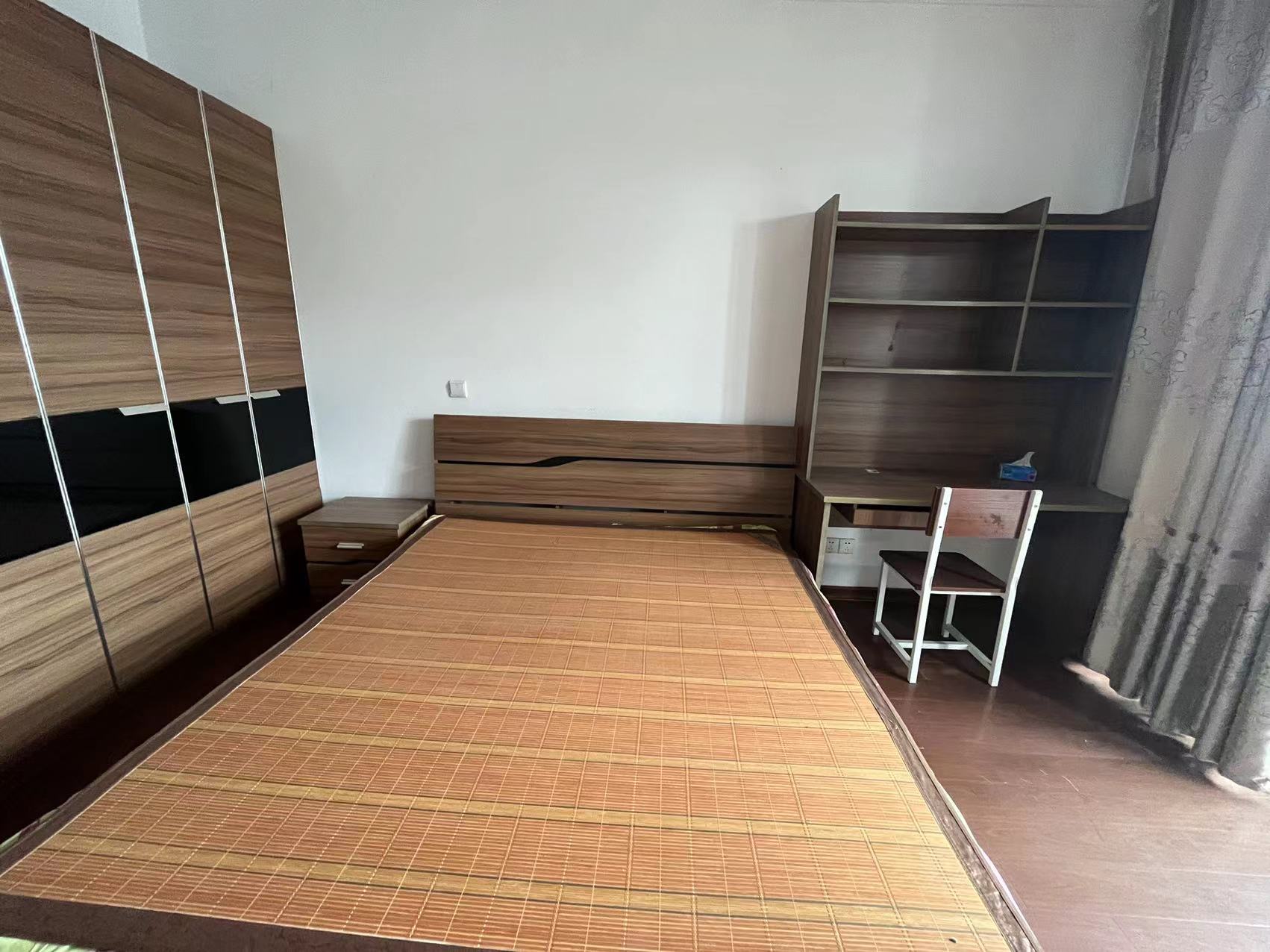 新建路新村 2室1厅1卫 65m&sup2;
