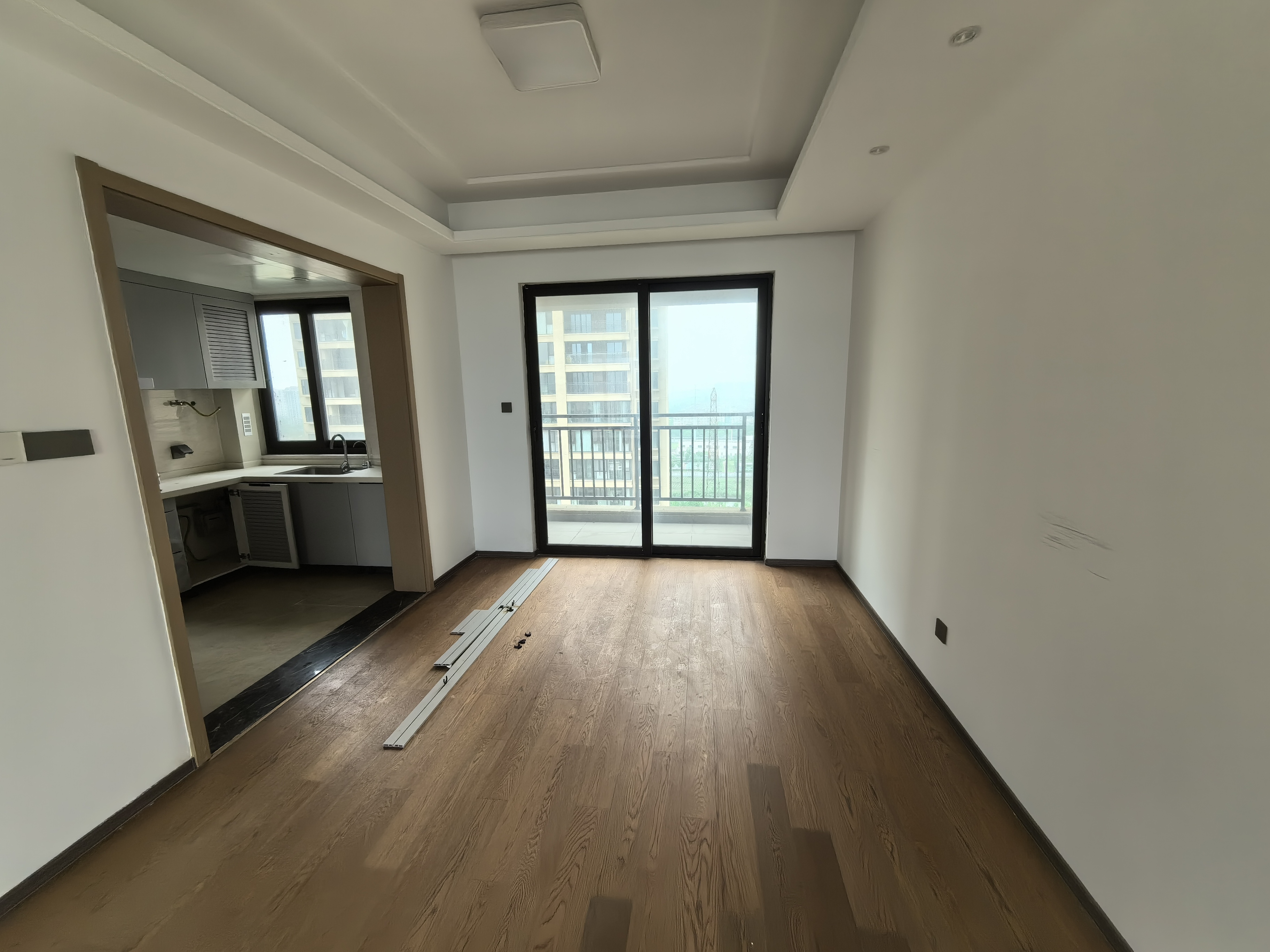 春风南岸东园 4室2厅2卫 215m&sup2;
