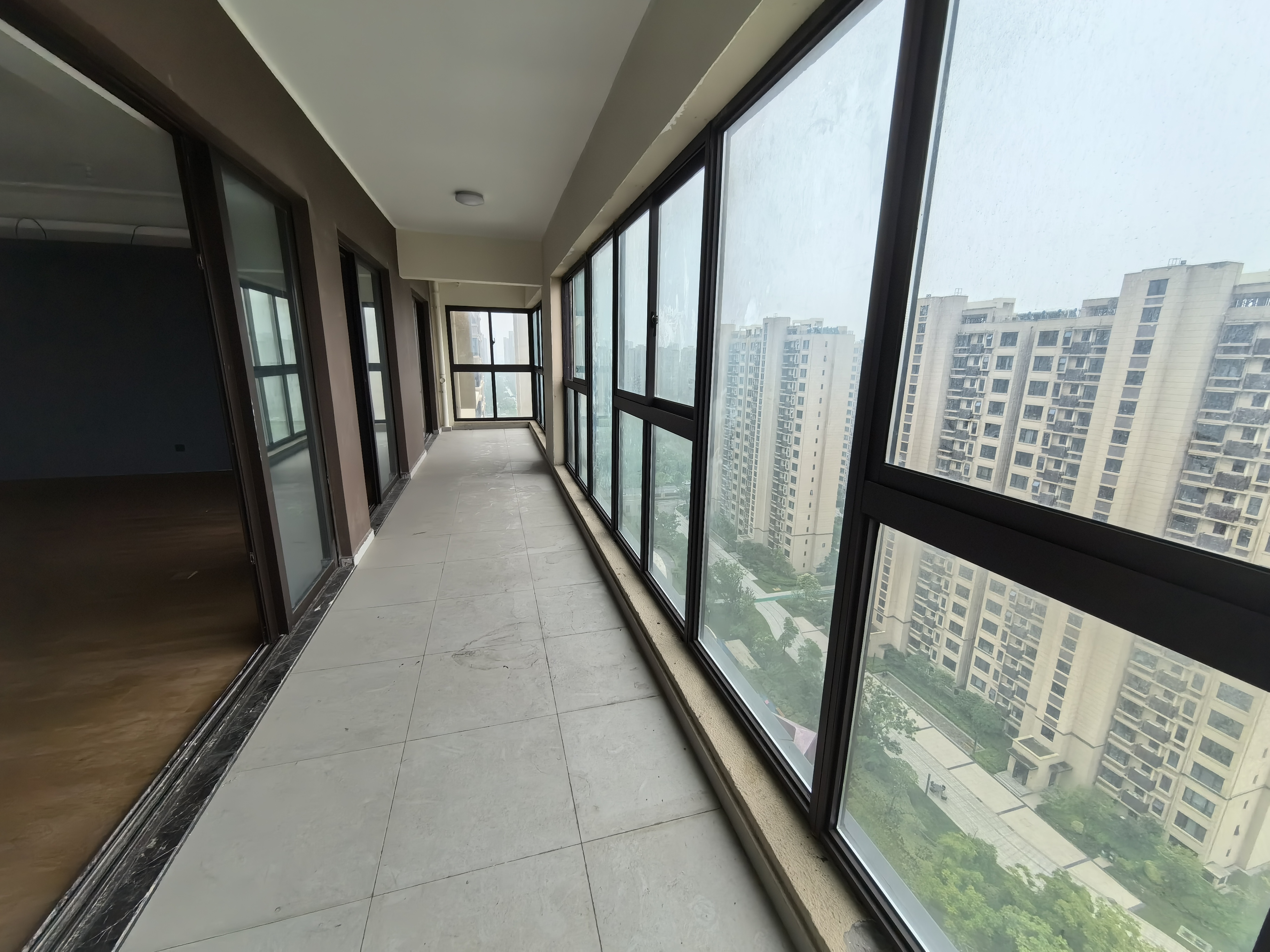 春风南岸东园 4室2厅3卫 215m&sup2;
