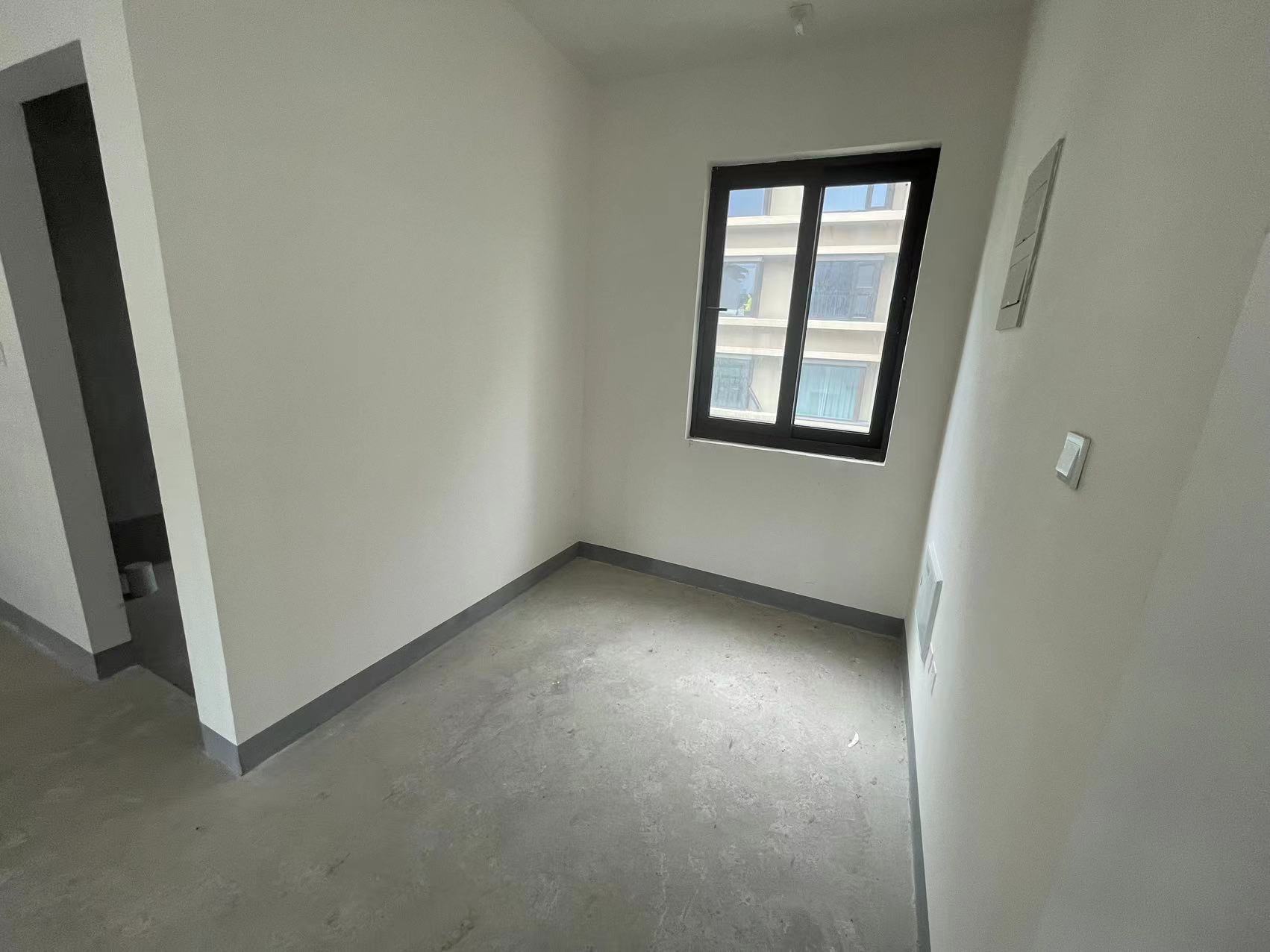 春风南岸东园 5室2厅3卫 205m&sup2;
