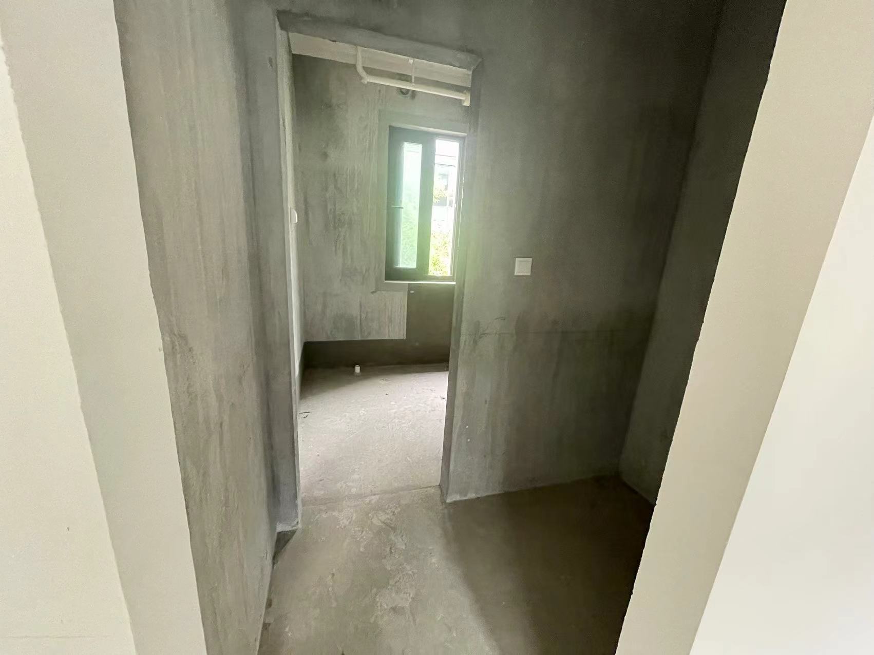春风南岸东园 5室2厅3卫 205m&sup2;