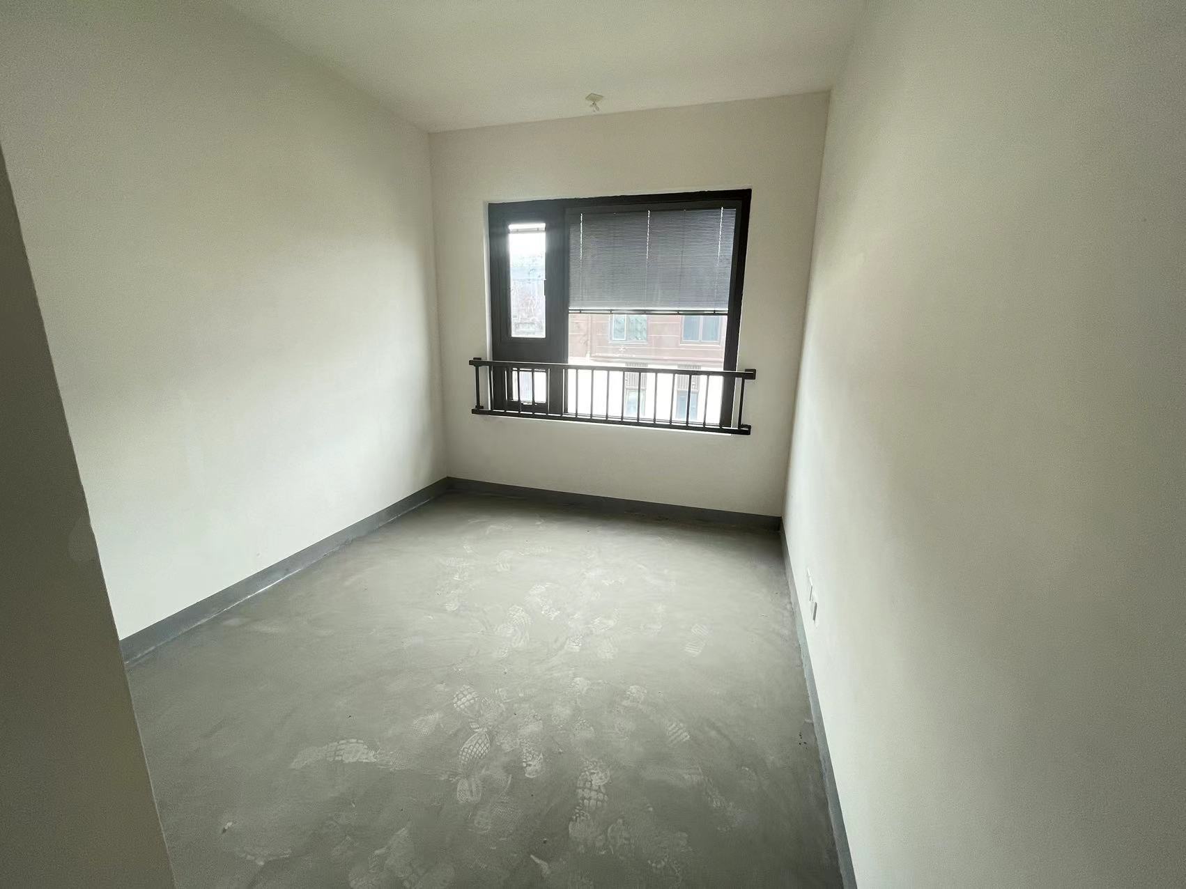 春风南岸东园 5室2厅3卫 205m&sup2;