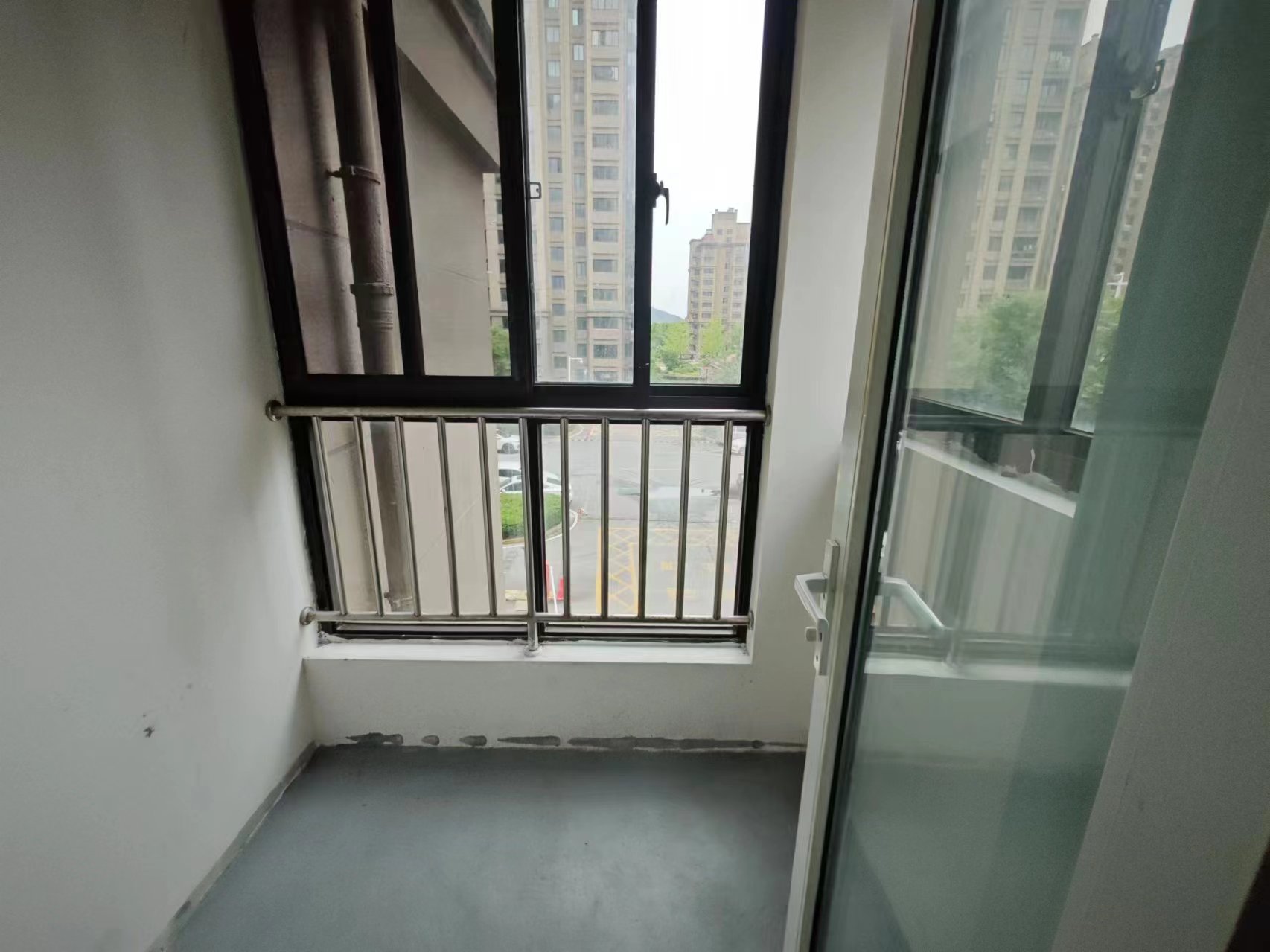 临江家园 3室2厅2卫 127m&sup2;