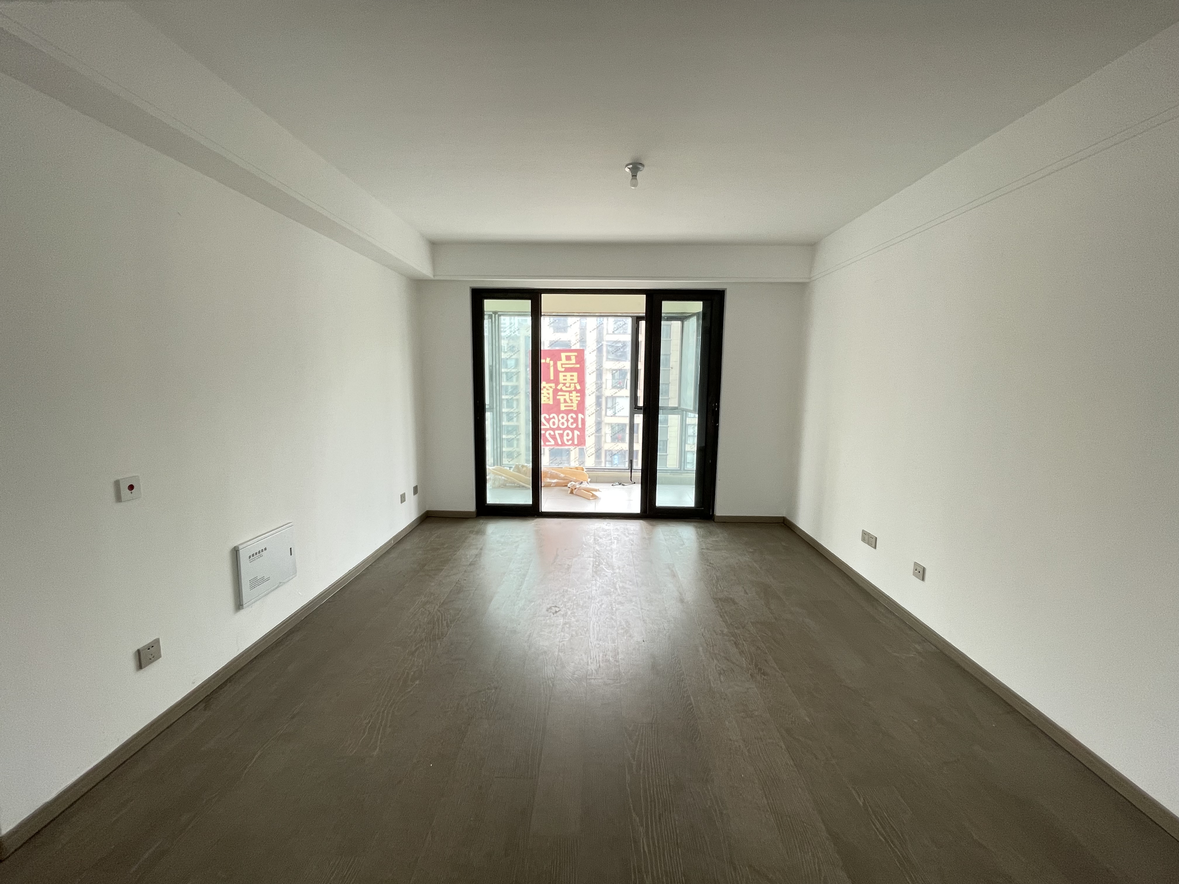 时光漫城 4室2厅2卫 125m²