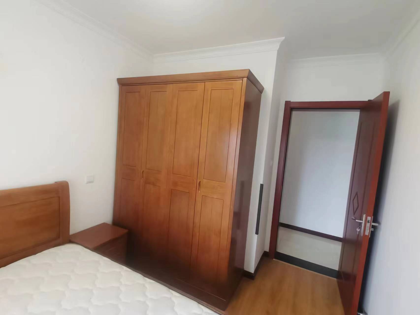 景瑞御府 3室2厅2卫 120m&sup2;