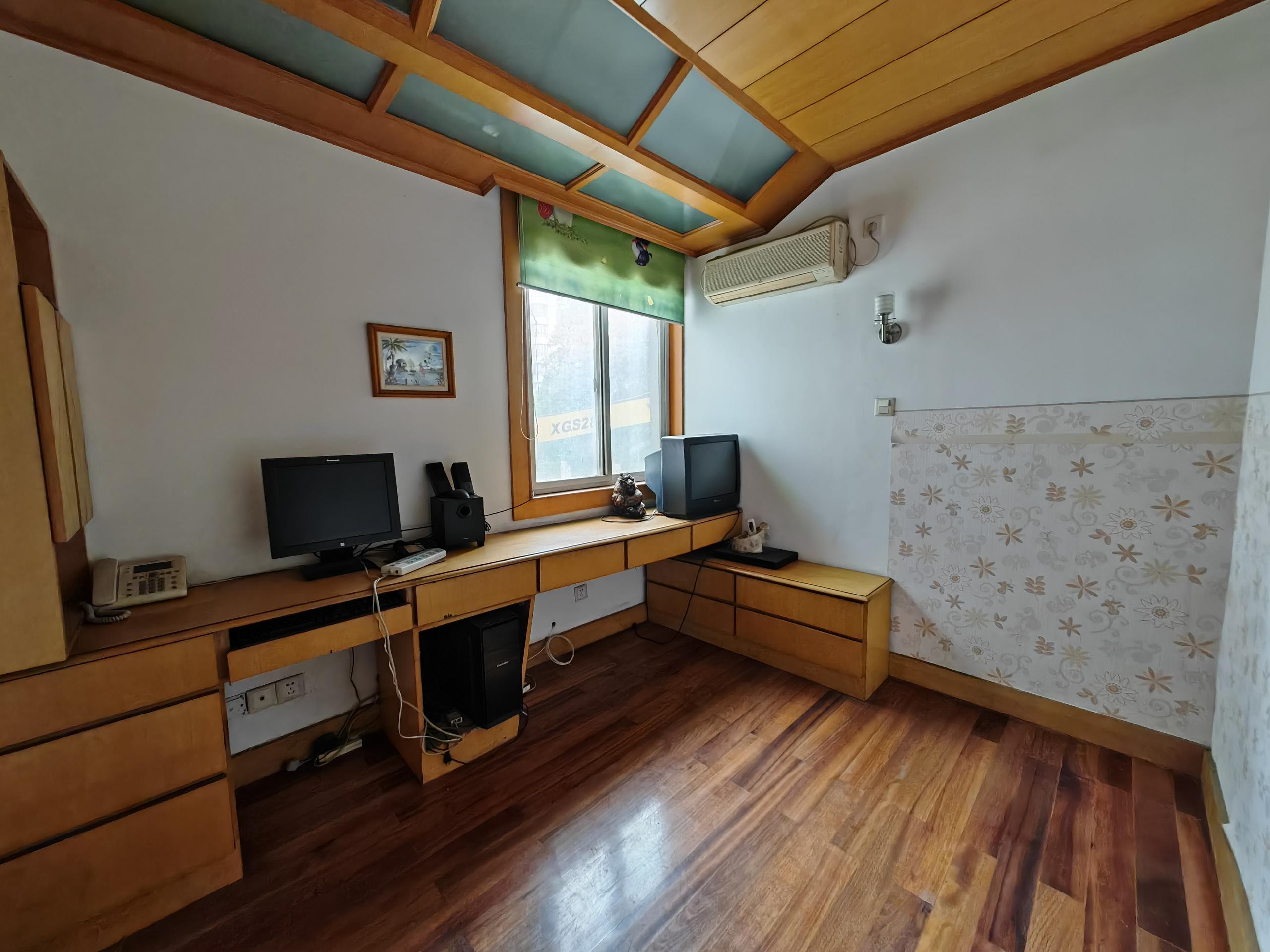 湾子头新寓 3室2厅2卫 111.2m&sup2;