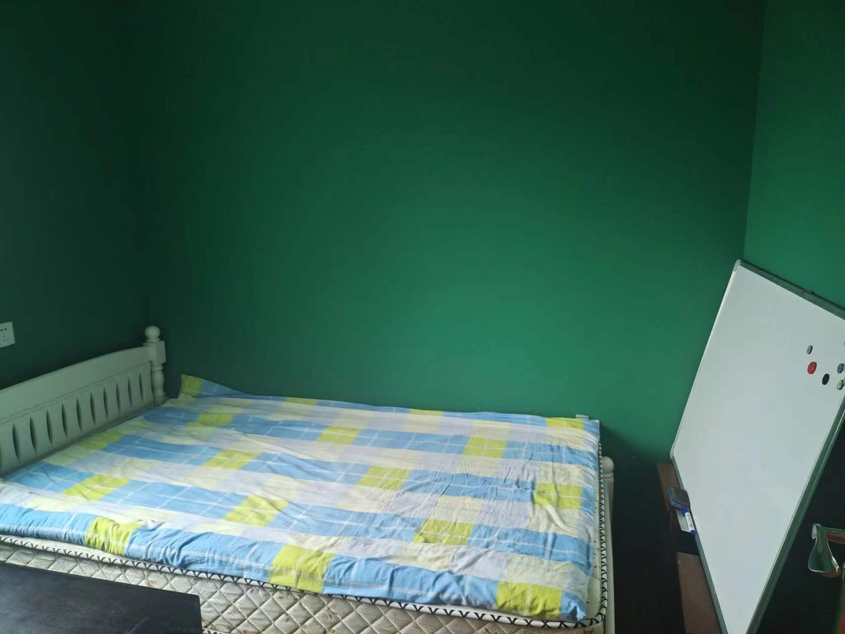 华威园 3室1厅1卫 81m&sup2;
