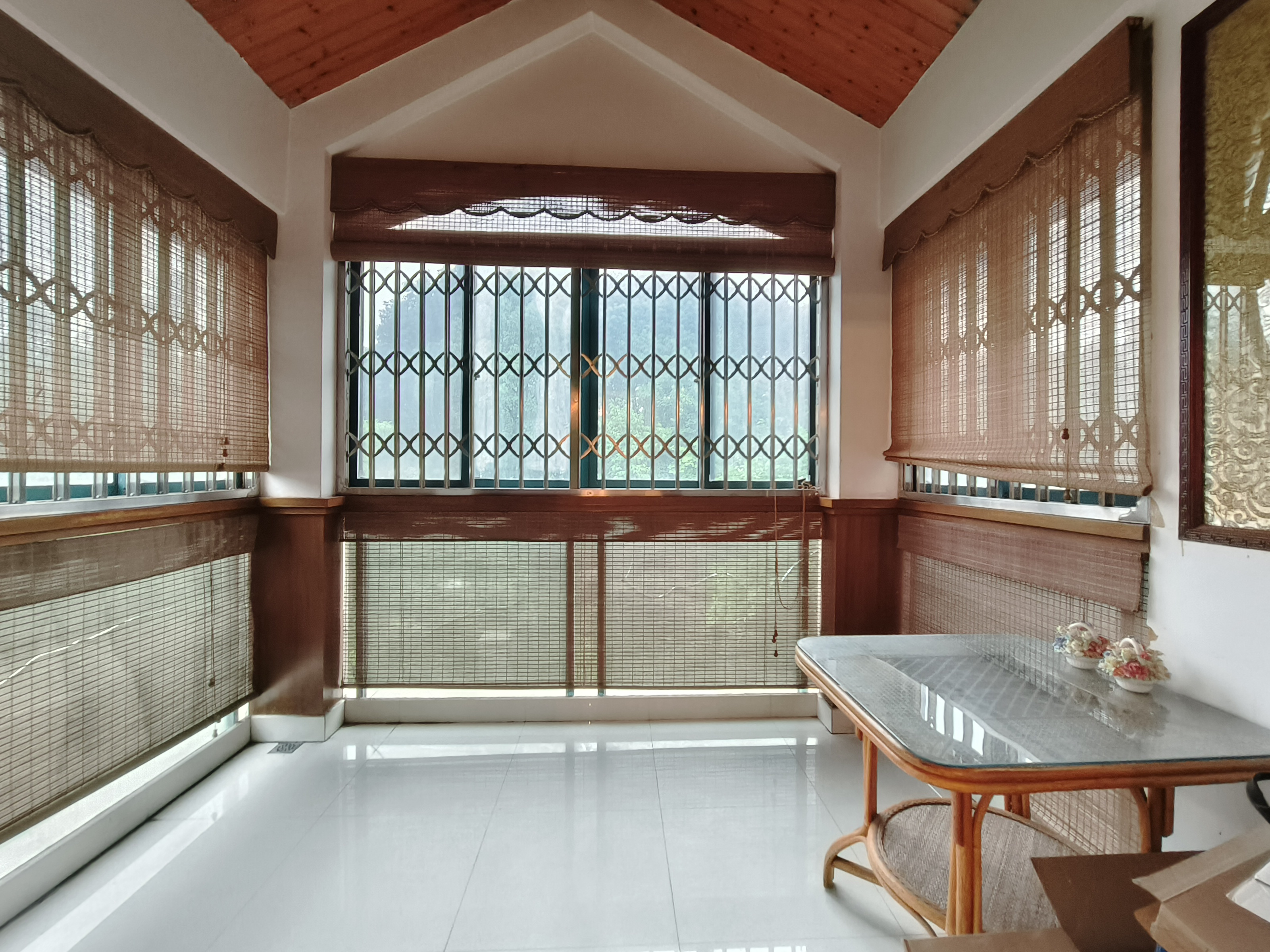 凤凰莱茵苑 6室2厅3卫 287.5m&sup2;